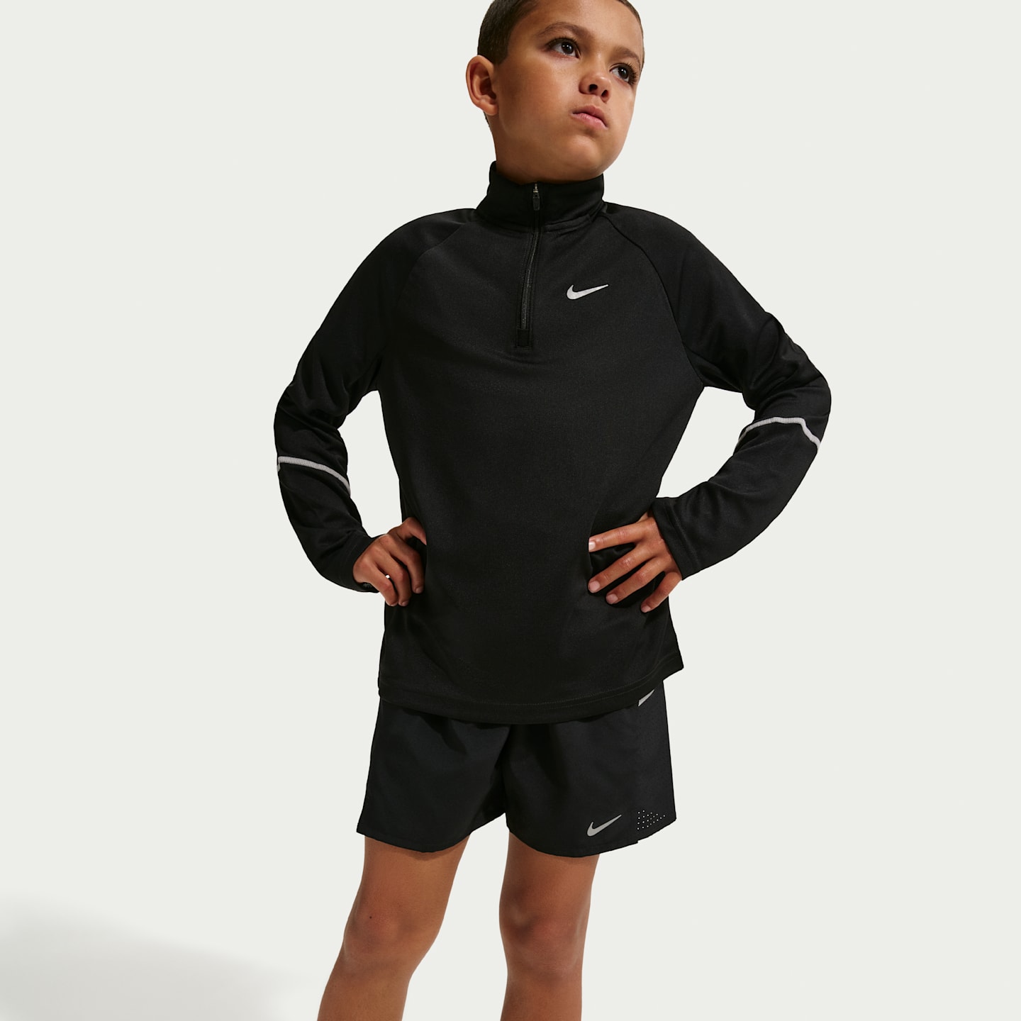Детские брюки Nike Toddler Dri-FIT Miler Top and Shorts Set — фото 4
