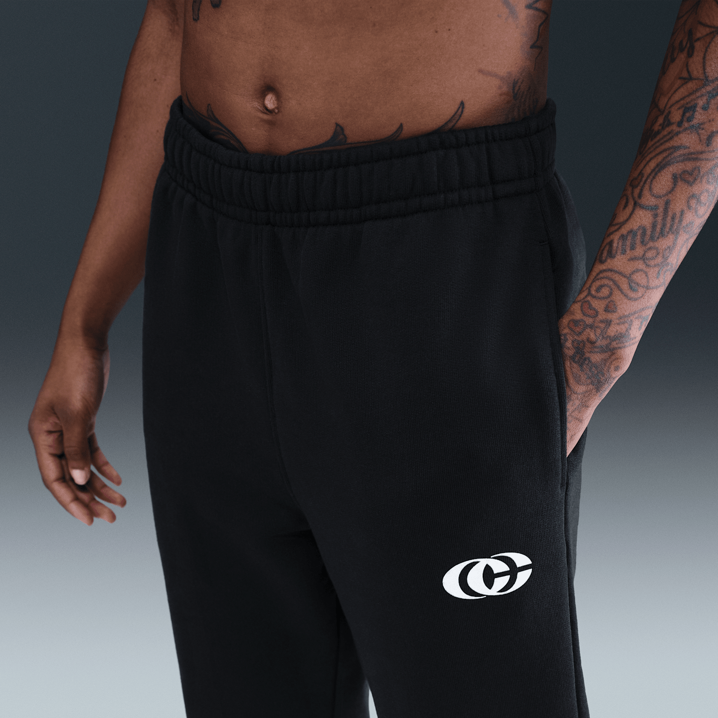 Мужские брюки Nike Caitlin Clark Nike Fleece Cuffed Basketball Pants — фото 3