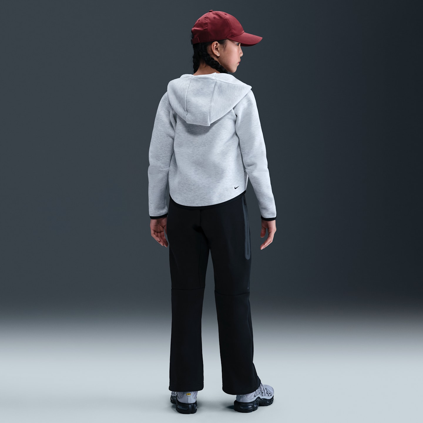 Детские брюки Nike Sportswear Tech Fleece Big Kids' (Boys') Open-Hem Pants — фото 7
