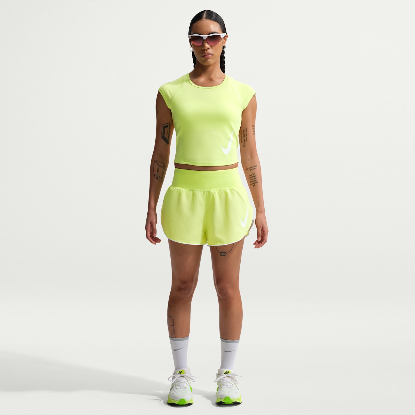 Женские шорты Nike Tempo Flow Swoosh Women's Dri-FIT Mid-Rise Brief-Lined Running Shorts