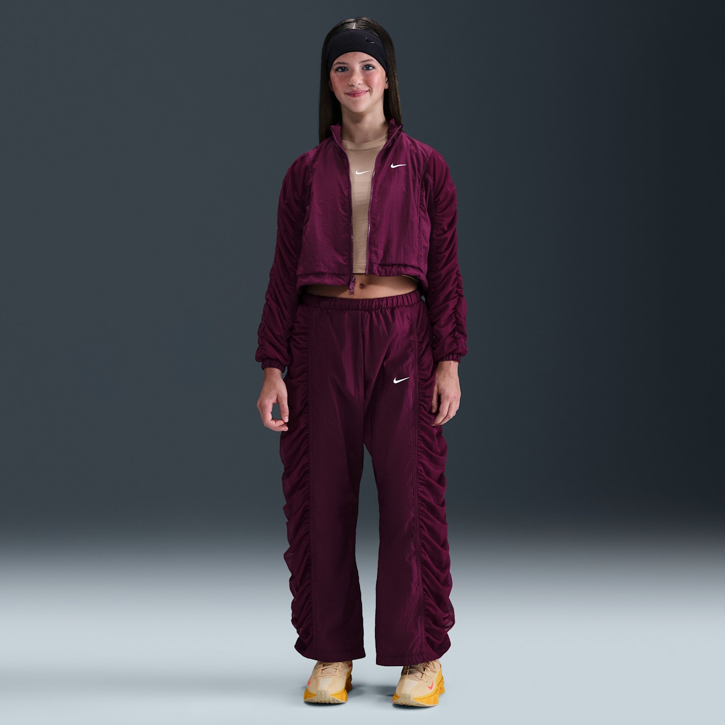 Детские брюки Nike Sportswear Girls' Woven Pants — фото 1
