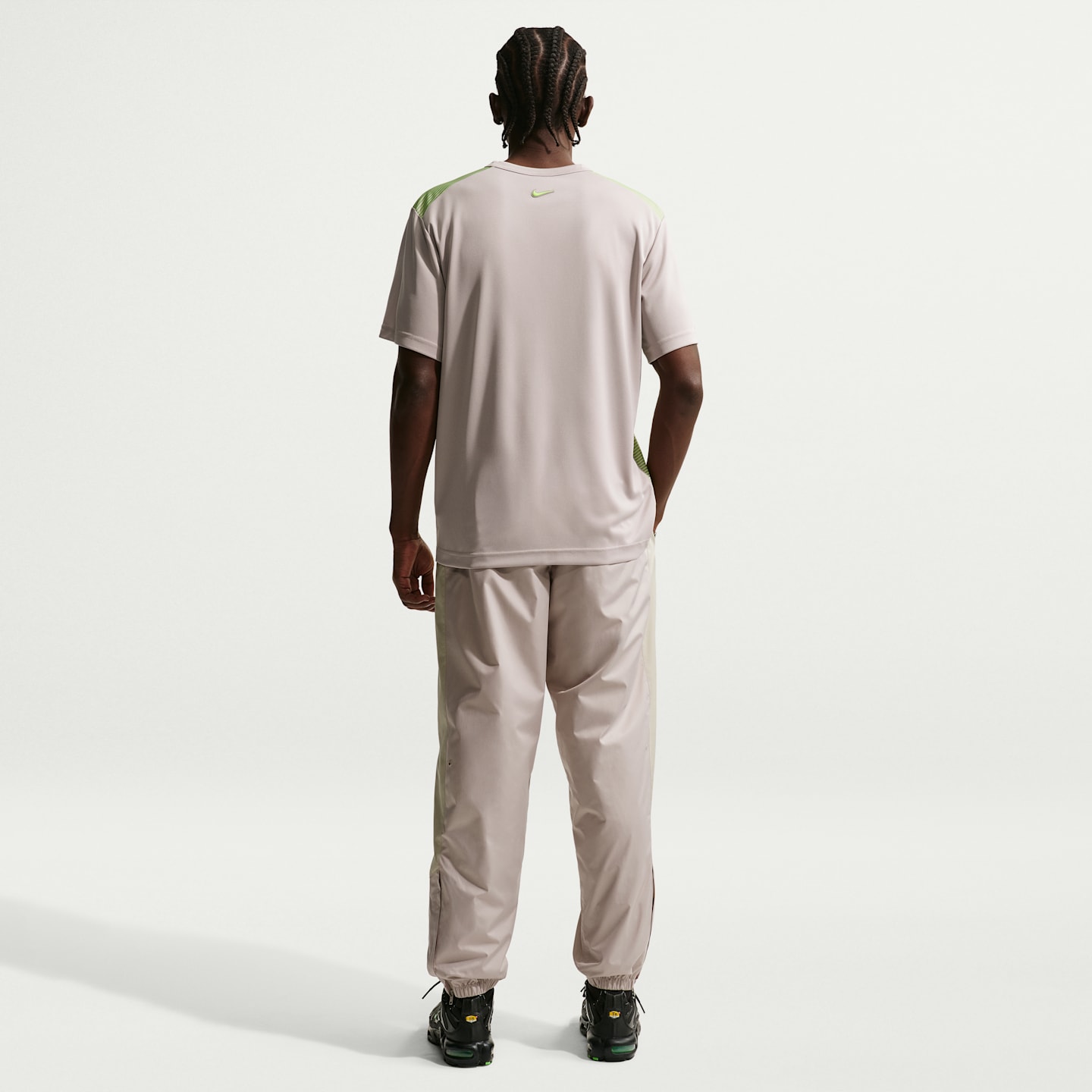 Мужские брюки Nike Windrunner Men's Woven Graphic Pants — фото 5