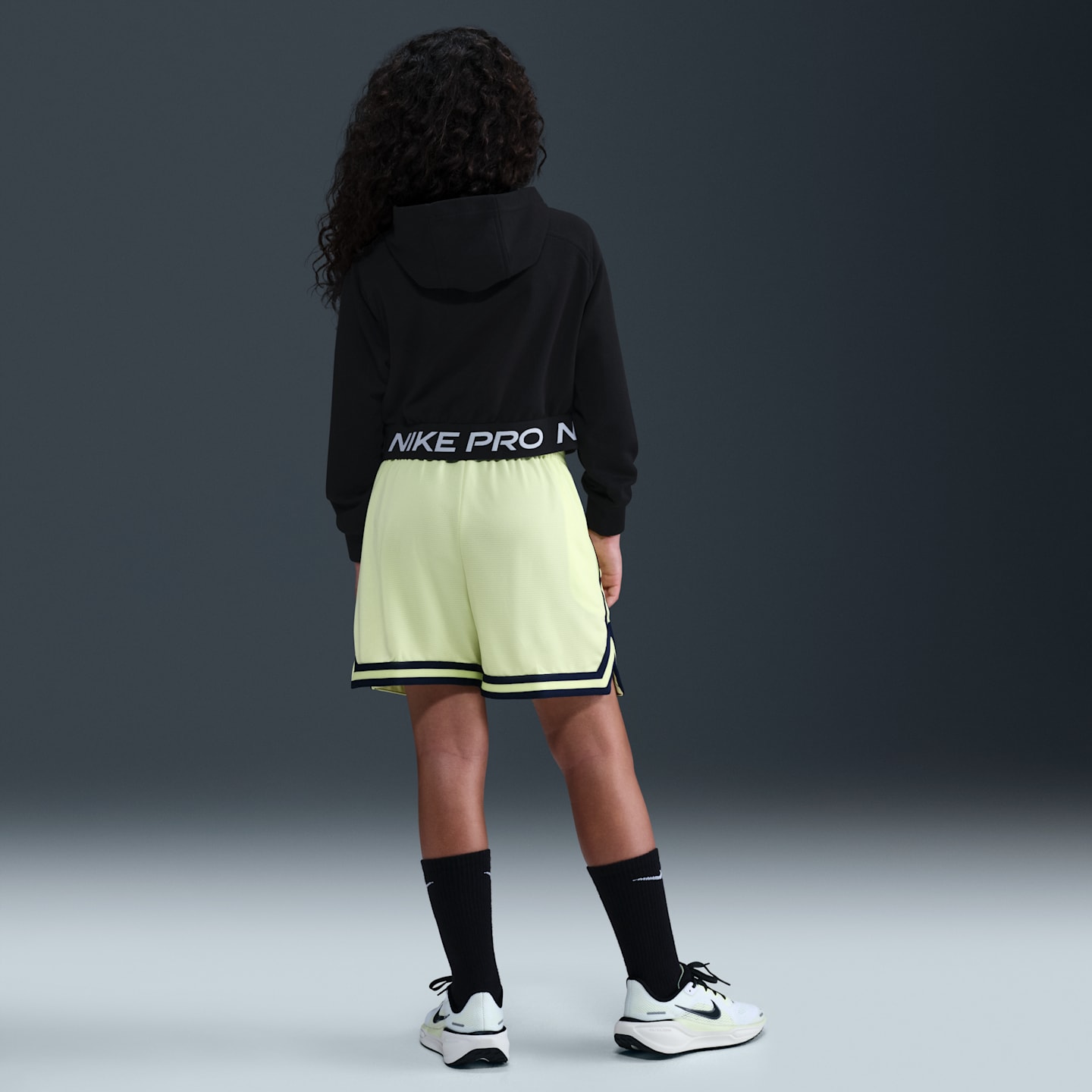 Детские худи Nike Pro Fleece Big Kids' (Girls') Dri-FIT Full-Zip — фото 5