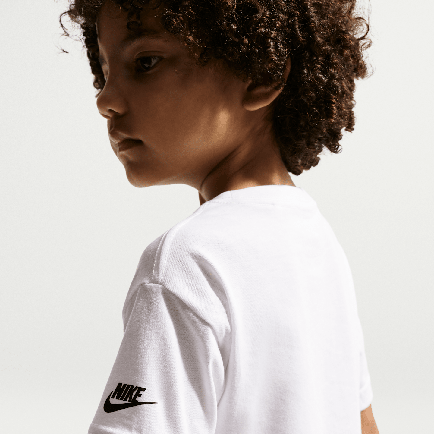Детские кроссовки Nike Sportswear In The Zone Little Kids' Relaxed Jersey 2-Piece Set — фото 3