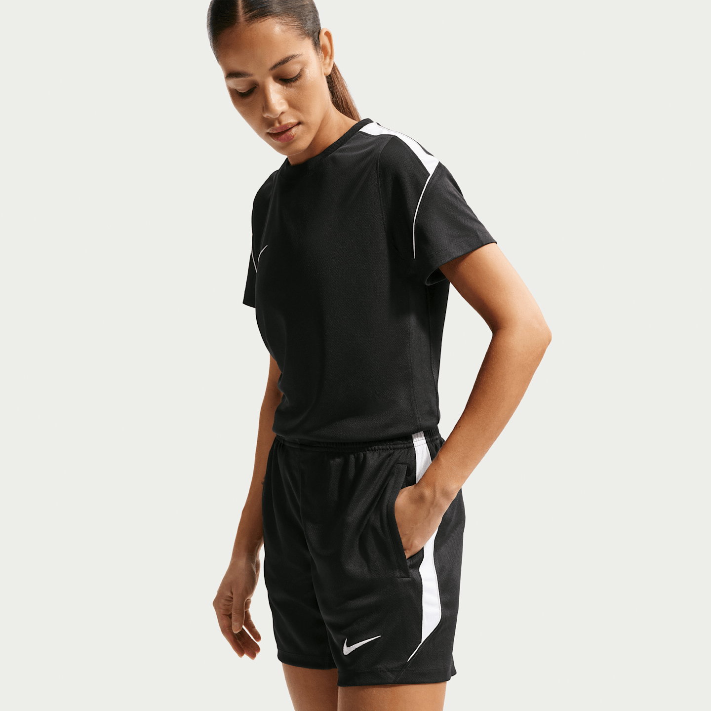 Женские шорты Nike Strike Women's Dri-FIT Soccer Knit Shorts — фото 2