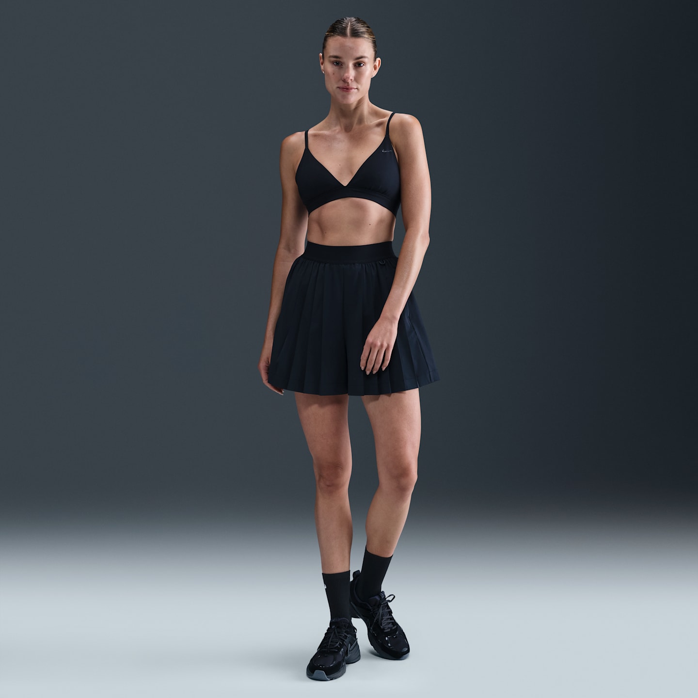 Спортивное бра Form Non, уплотнённая чашка, треугольные чашки — Nike — фото 4