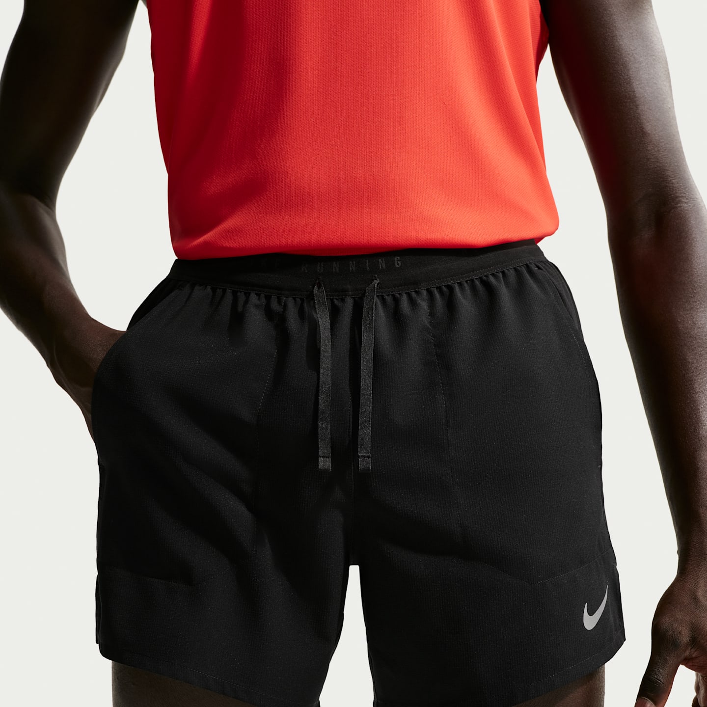 Мужские шорты Nike Stride Men's Dri-FIT 5" 2-in-1 Running Shorts — фото 2