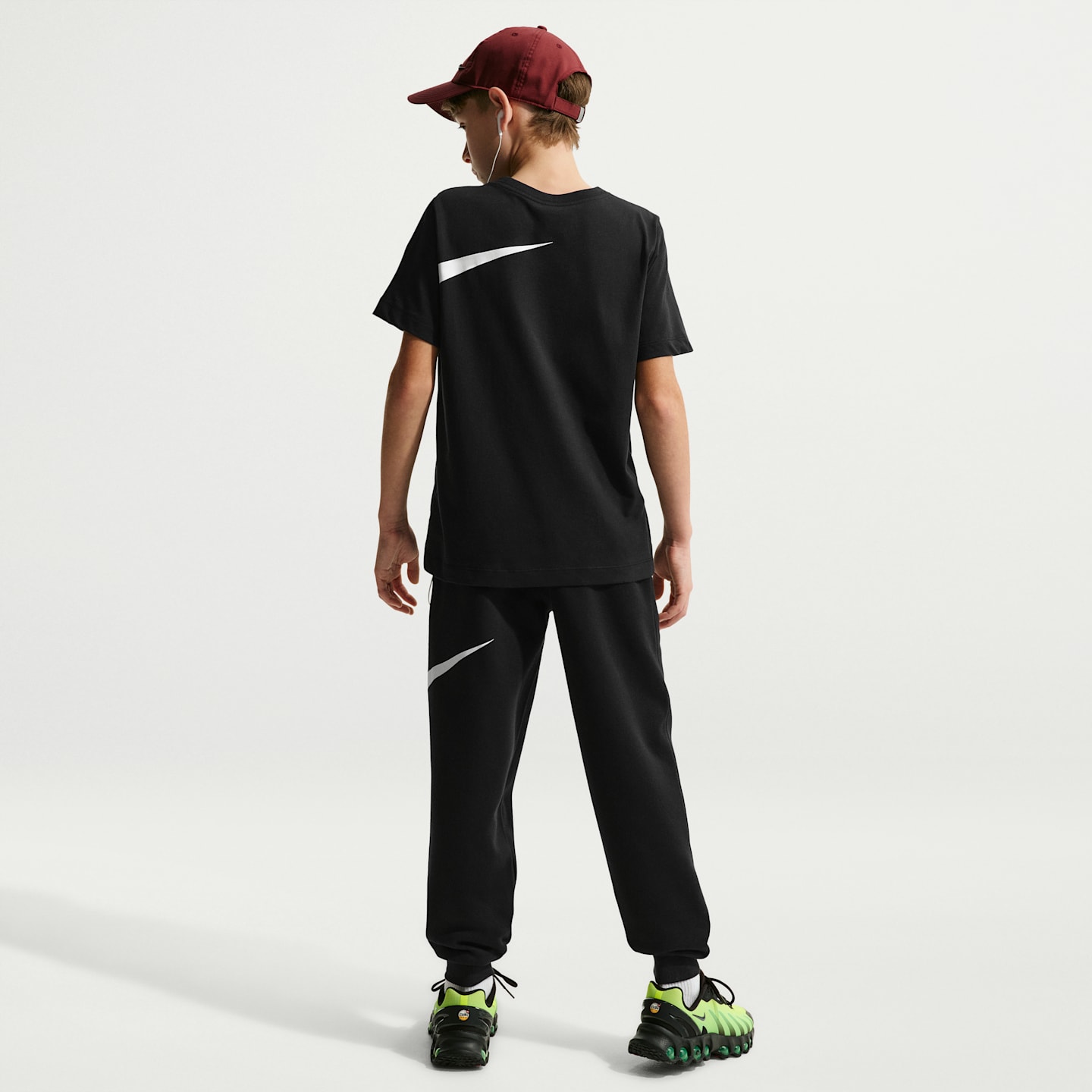 Детские футболки Nike Sportswear Club Big Kids' T-Shirt — фото 5