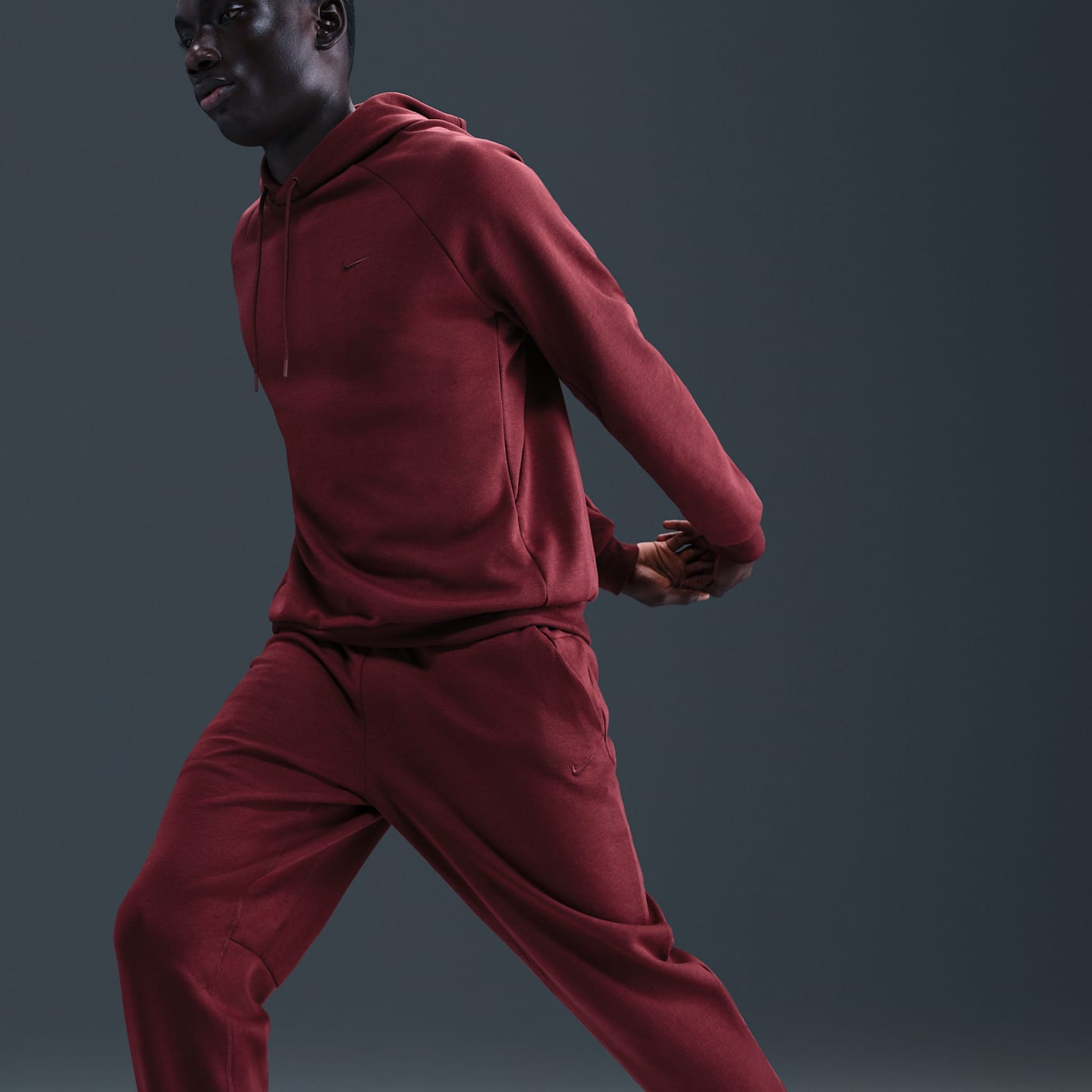 Мужские брюки Nike Primary Fleece Men's Dri-FIT UV Performance Joggers — фото 5