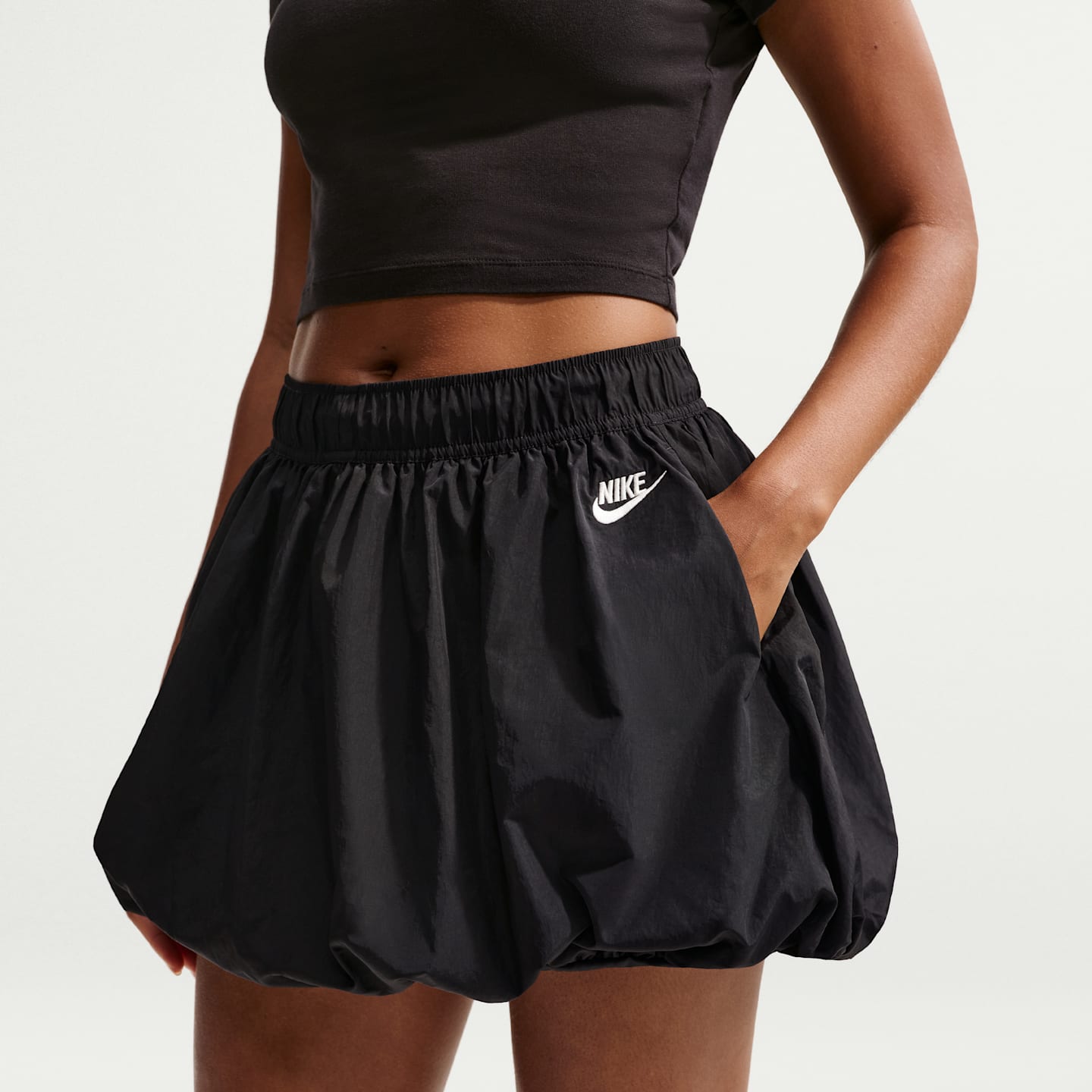 Женские юбки Nike Sportswear Women's Loose Bubble Skirt — фото 2