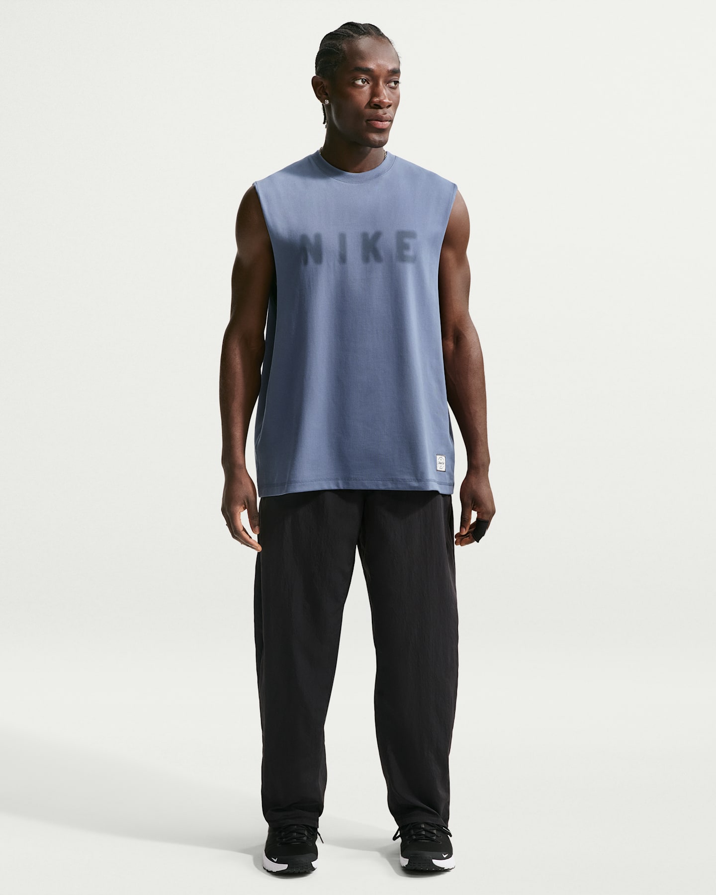 Мужские брюки Nike N.A.C. Men's Dri-FIT Woven Training Pants — фото 11