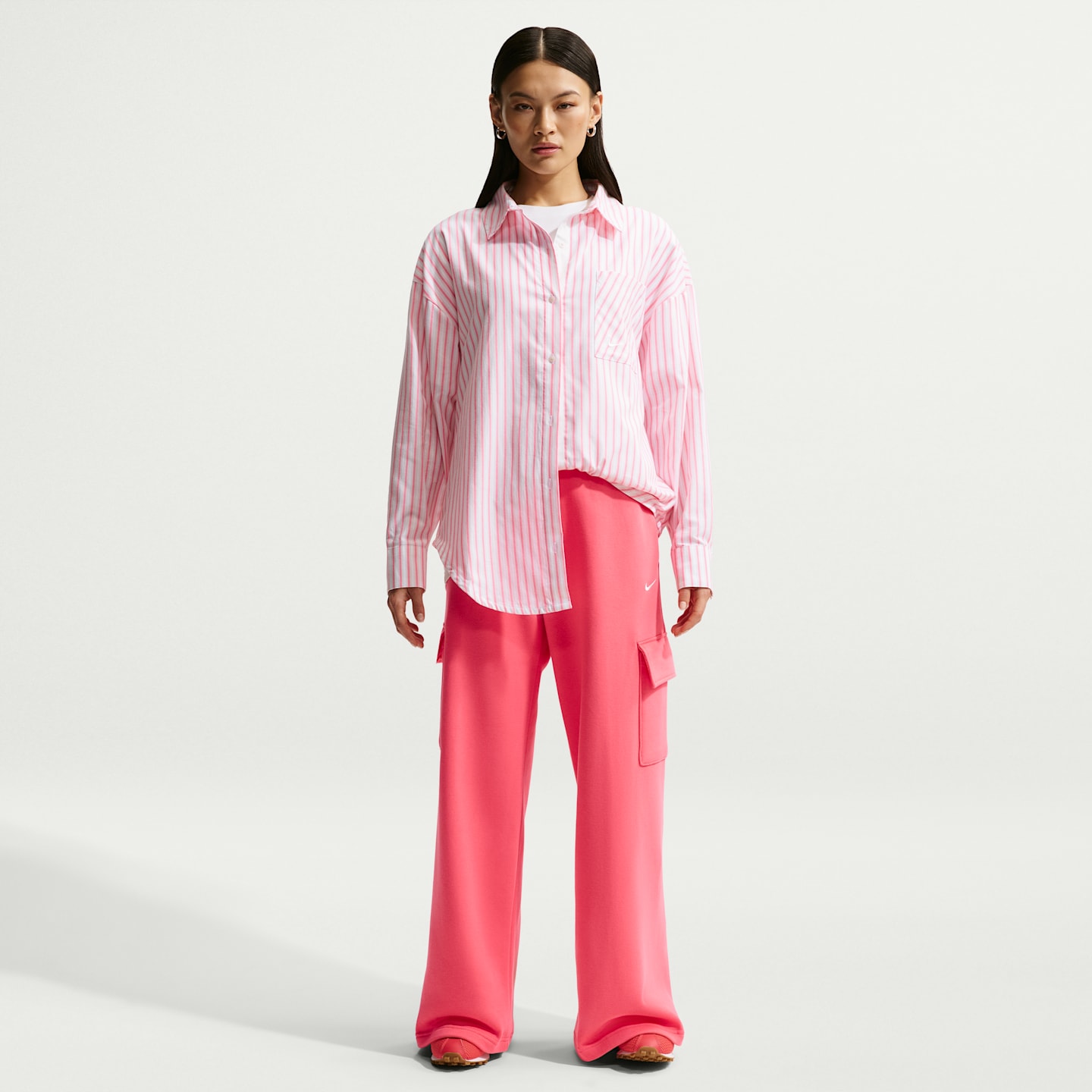 Женские брюки Nike Sportswear Phoenix Fleece Women's Cargo Sweatpants — фото 1