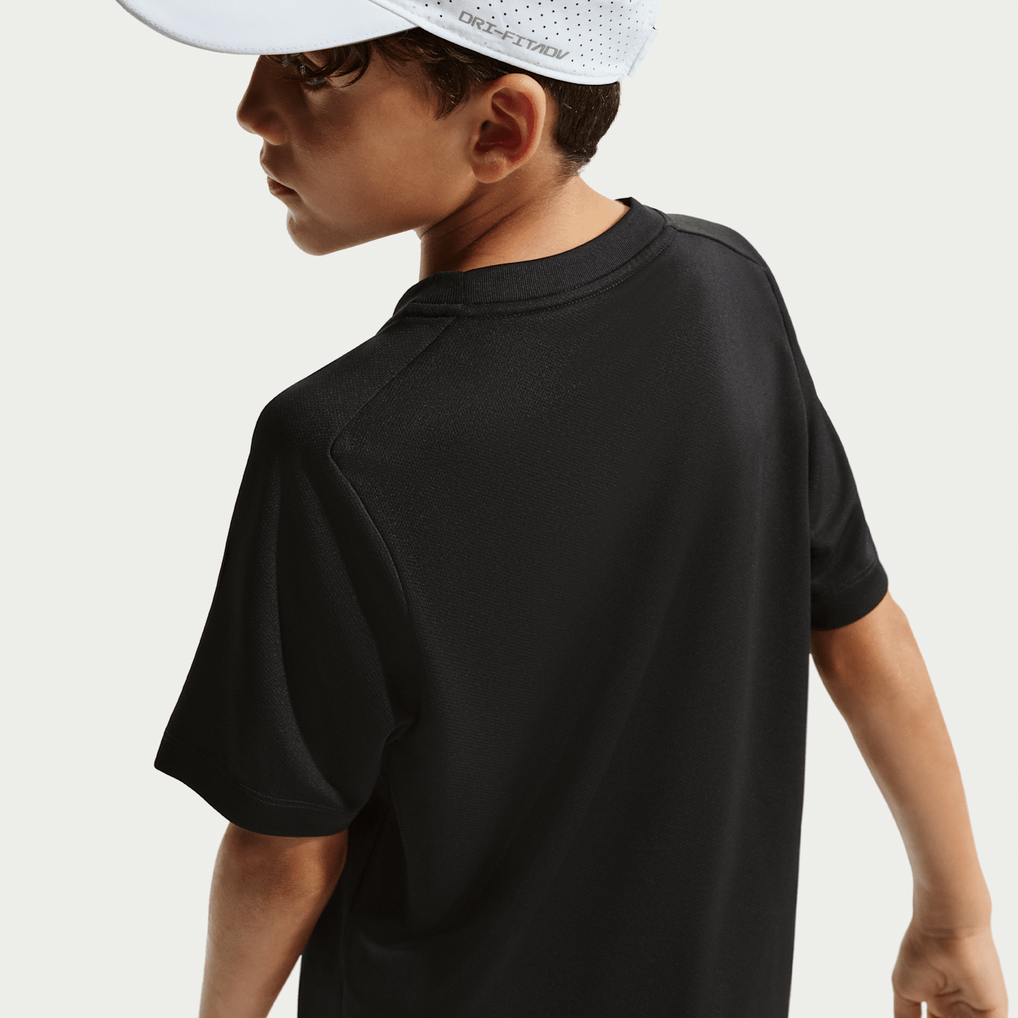 Детские топы Nike Multi Big Kids' (Boys') Dri-FIT Short-Sleeve Training Top — фото 2