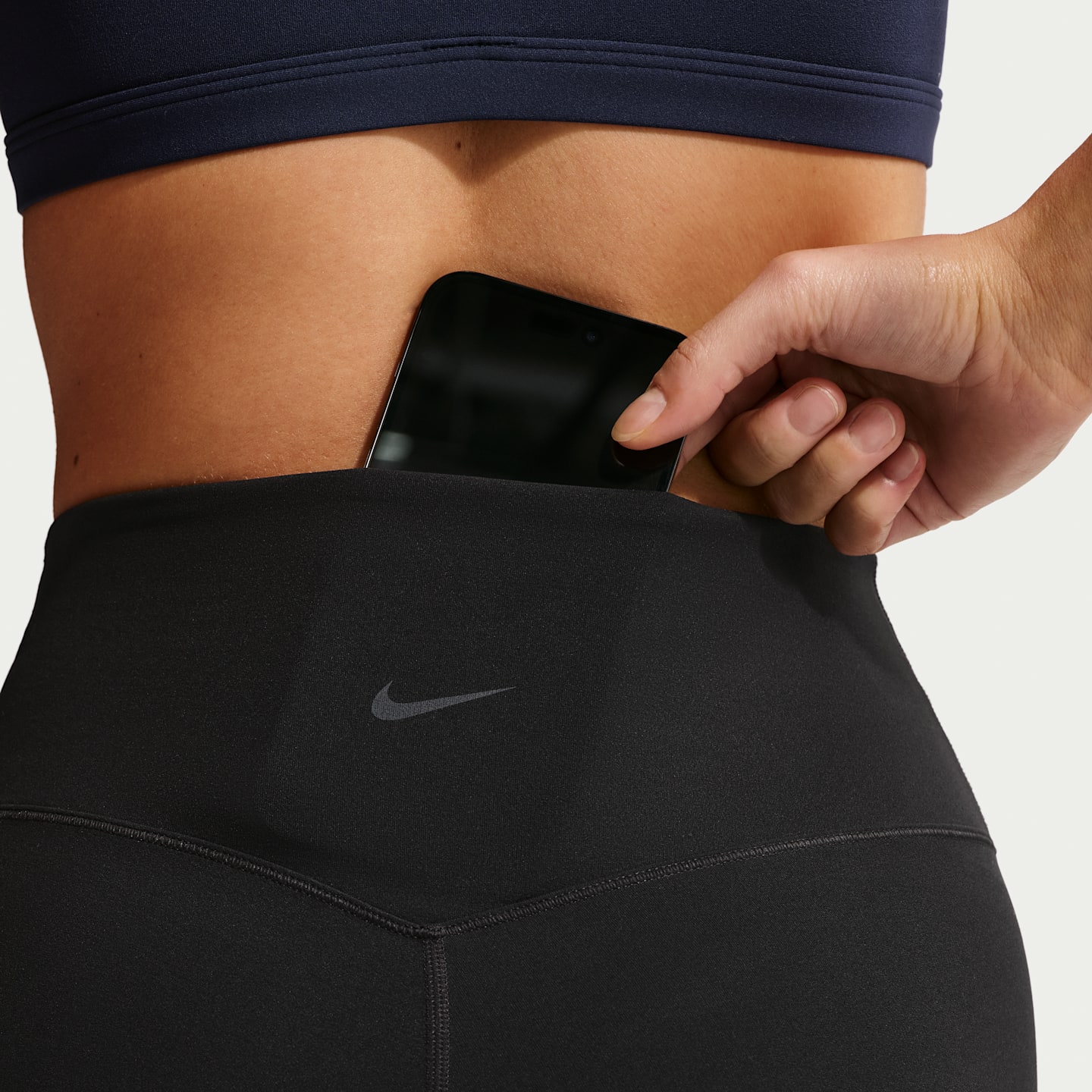 Женские шорты Nike Zenvy Women's High-Waisted 5" Biker Shorts — фото 6