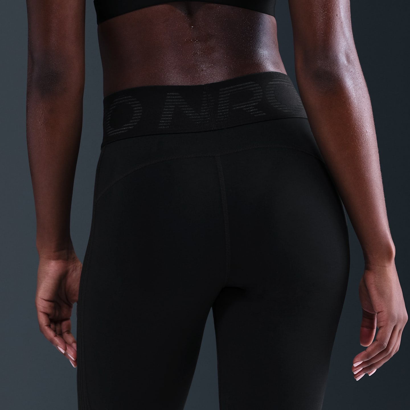 Женские леггинсы Nike Pro Women's High-Waisted Leggings — фото 3