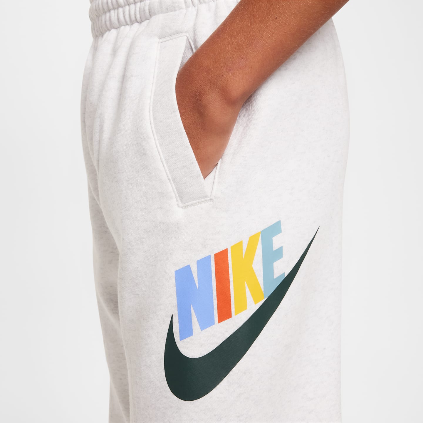 Детские брюки Nike Club Fleece Big Kids' Joggers — фото 4