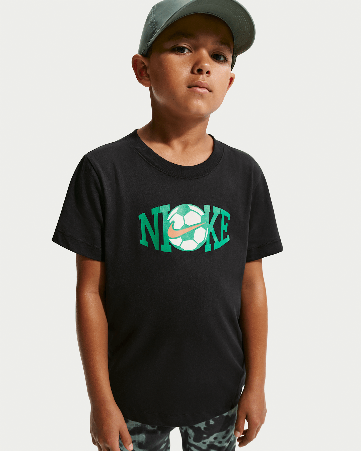 Детские футболки Nike Big Kids' T-Shirt — фото 6