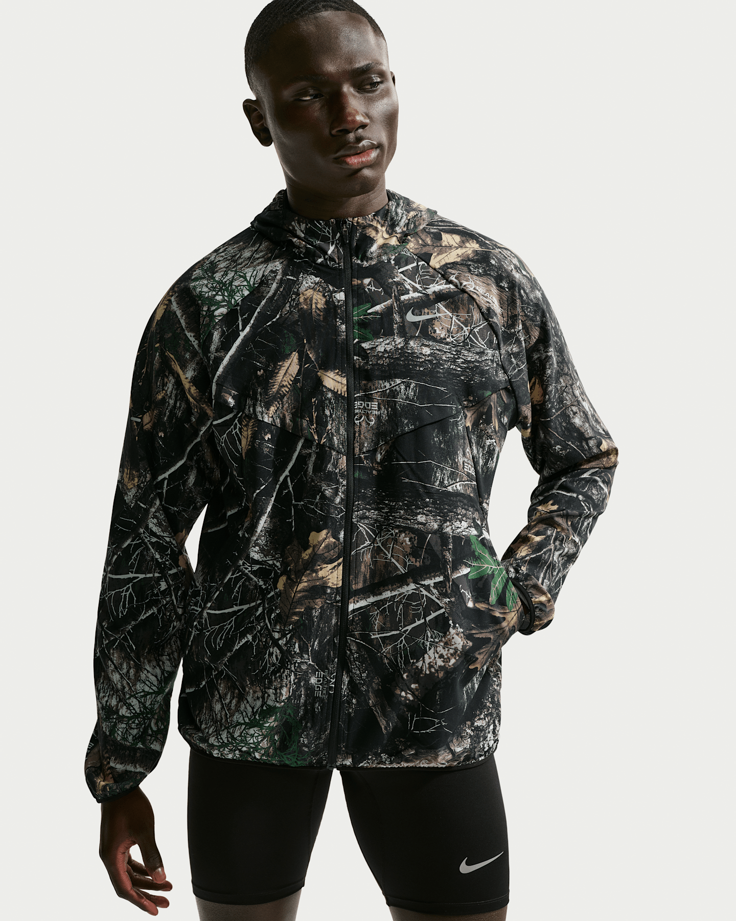 Мужские куртки Nike Stride Men's Dri-FIT Realtree® Running Jacket — фото 8