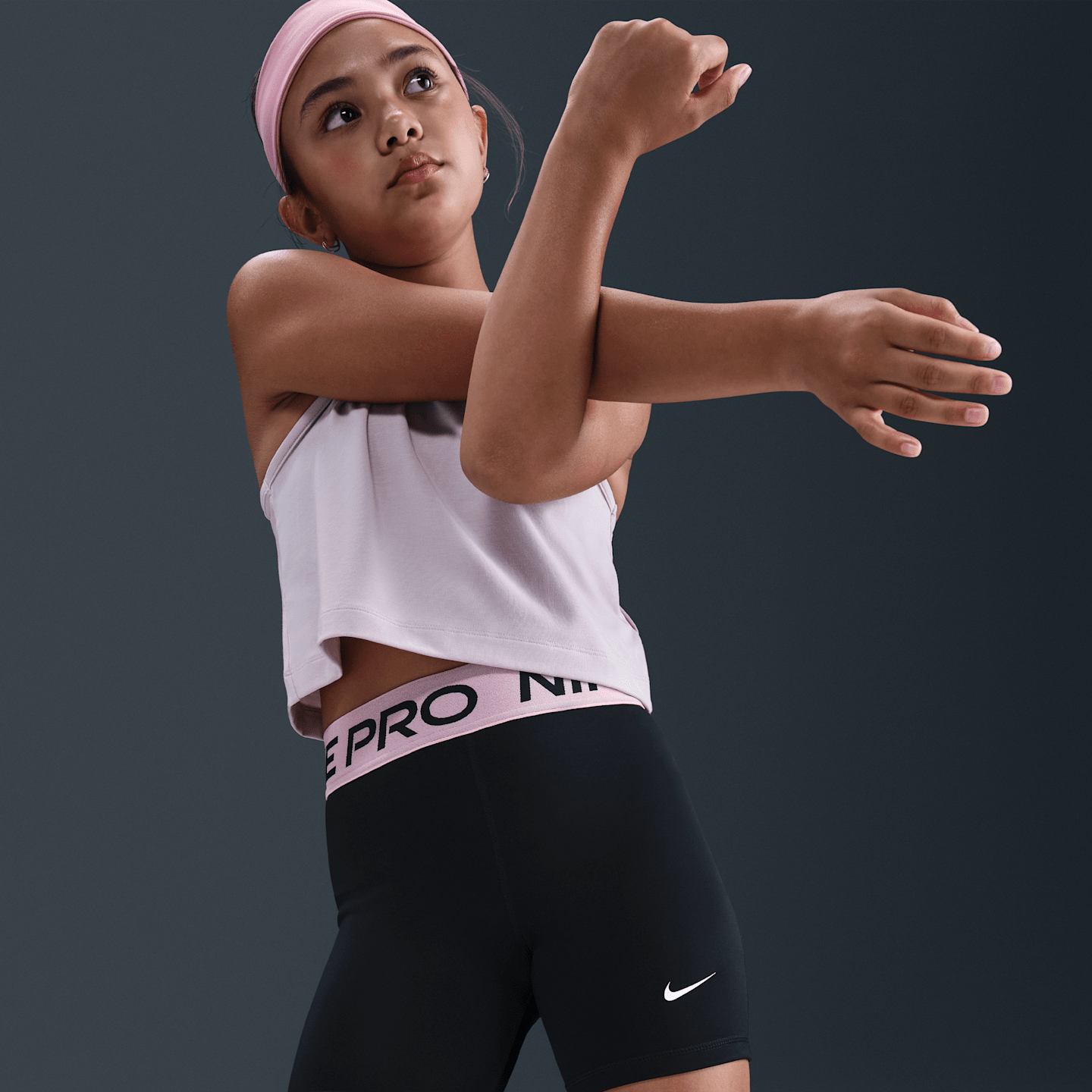 Детские шорты Nike Pro Big Kids' (Girls') Dri-FIT 5" Shorts — фото 5