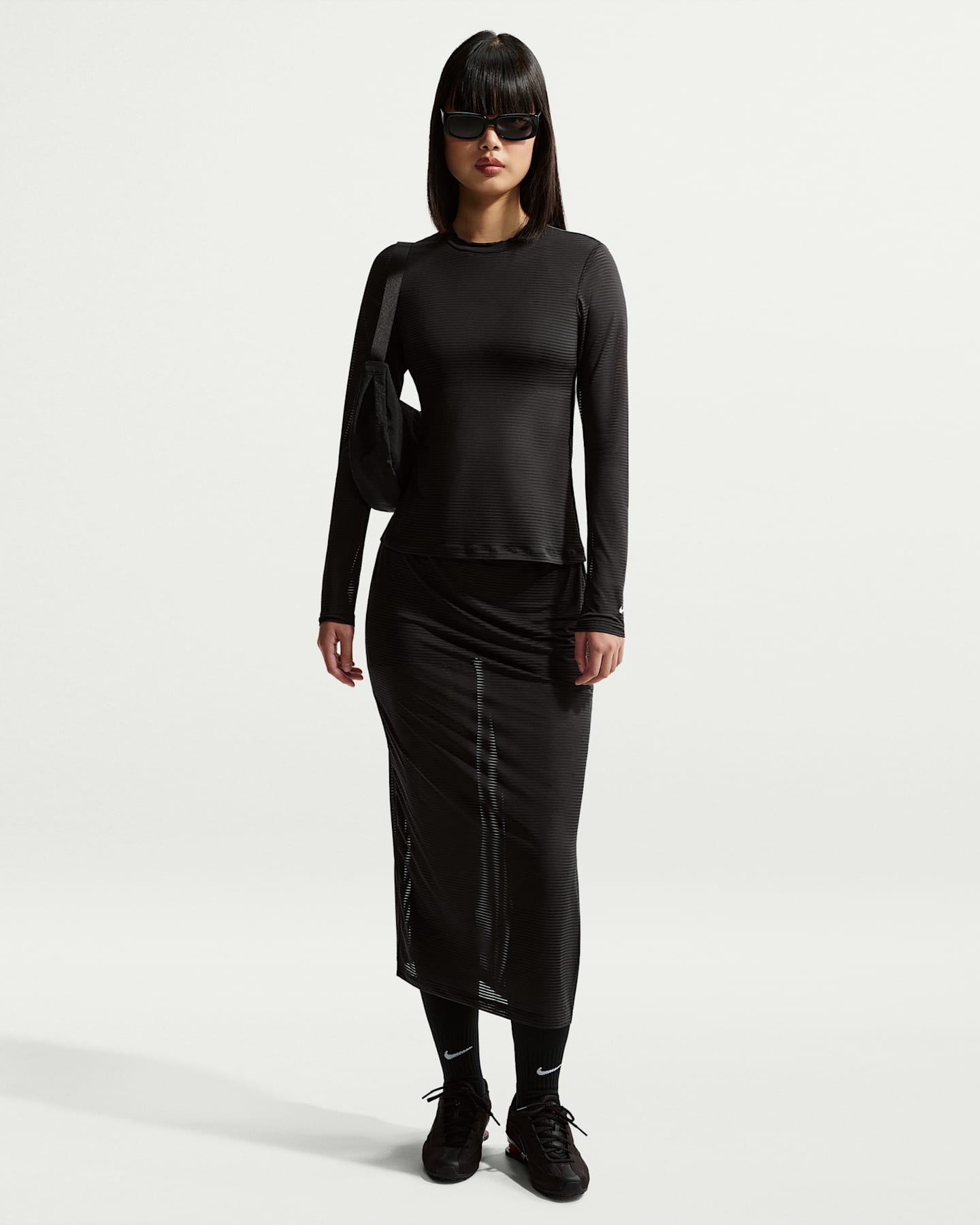 Женские юбки Nike Sportswear Women's Slim Sheer Midi Skirt — фото 6