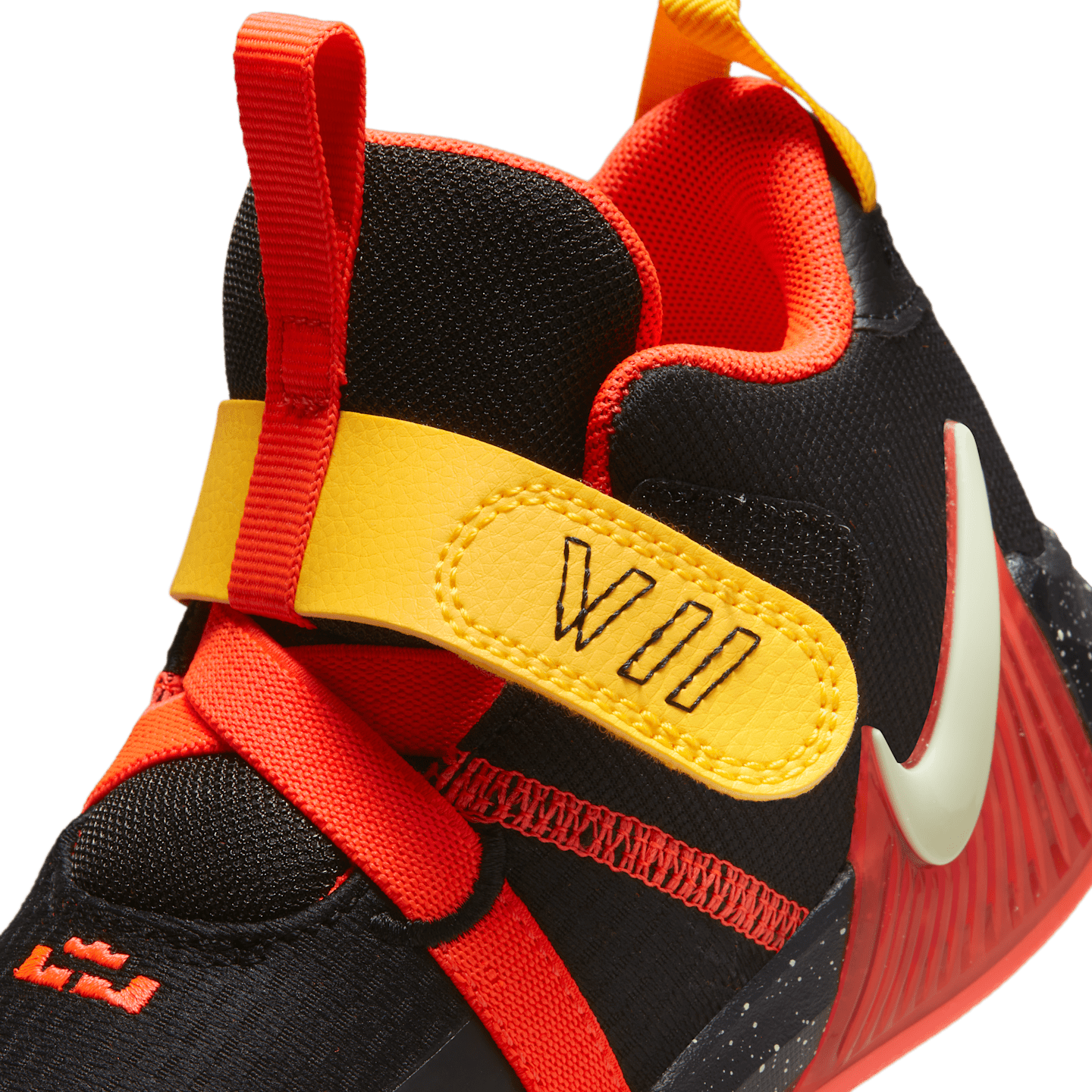Детские кроссовки Nike LeBron Witness 7 Little Kids' Shoes — фото 9