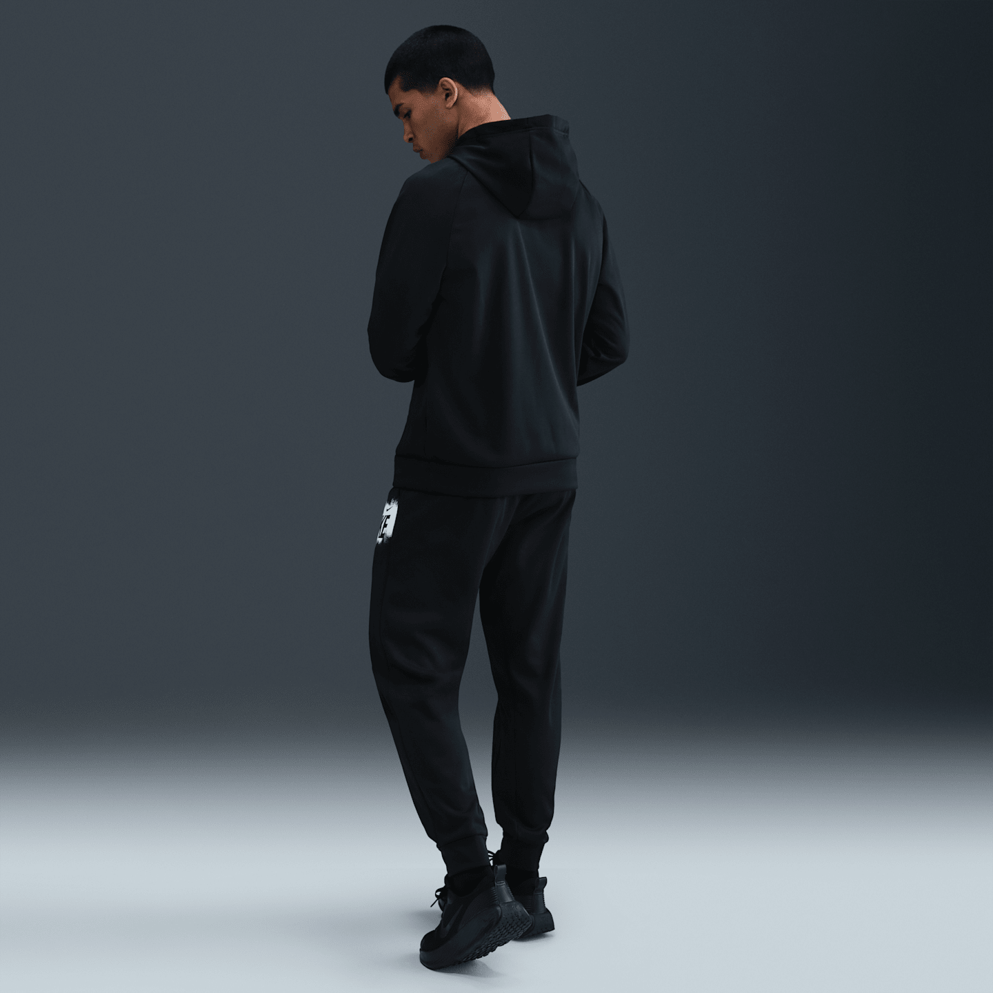 Мужские брюки Nike Men's Therma-FIT Fleece Joggers — фото 4