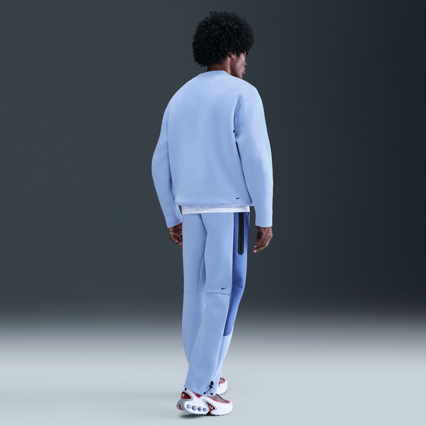 Мужские кроссовки Nike Tech Men's Fleece Loose Fit Crew — фото 5