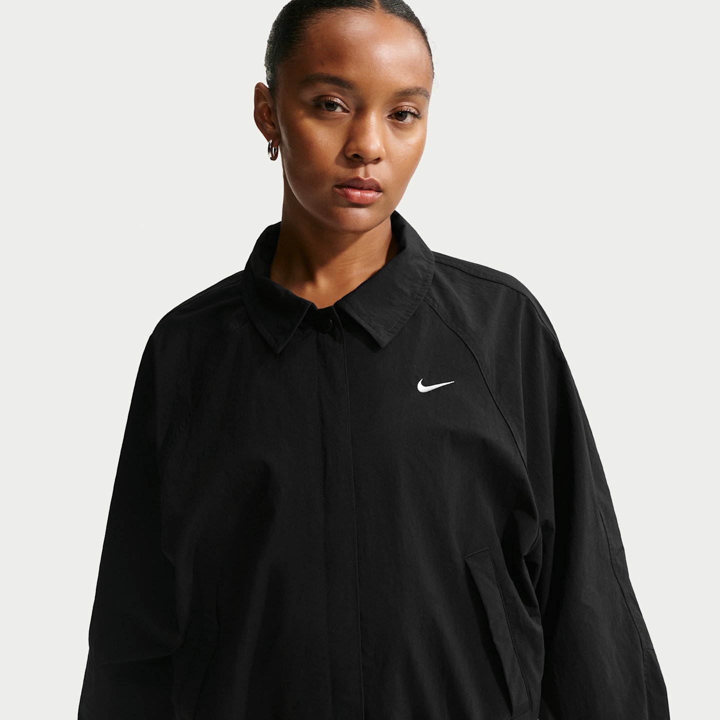Женские куртки Nike Sportswear Women's Oversized Coaches Jacket