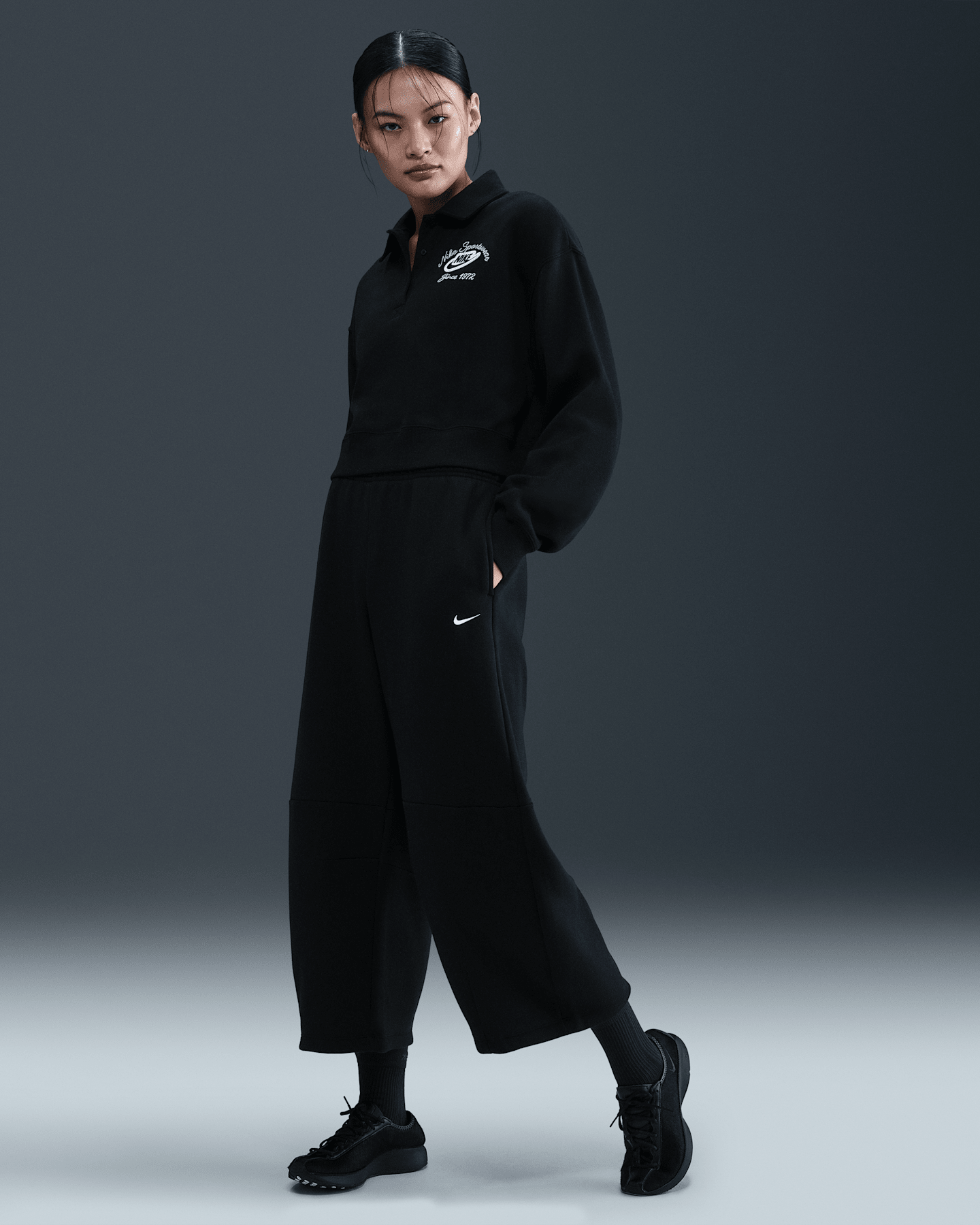 Женские брюки Nike Sportswear Phoenix Fleece Women's Loose Mid-Rise Barrel Pants — фото 6