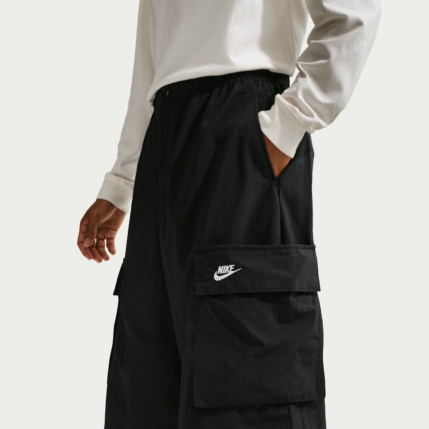 Мужские шорты Nike Sportswear Club Men's Oversized Cargo Shorts — фото 2