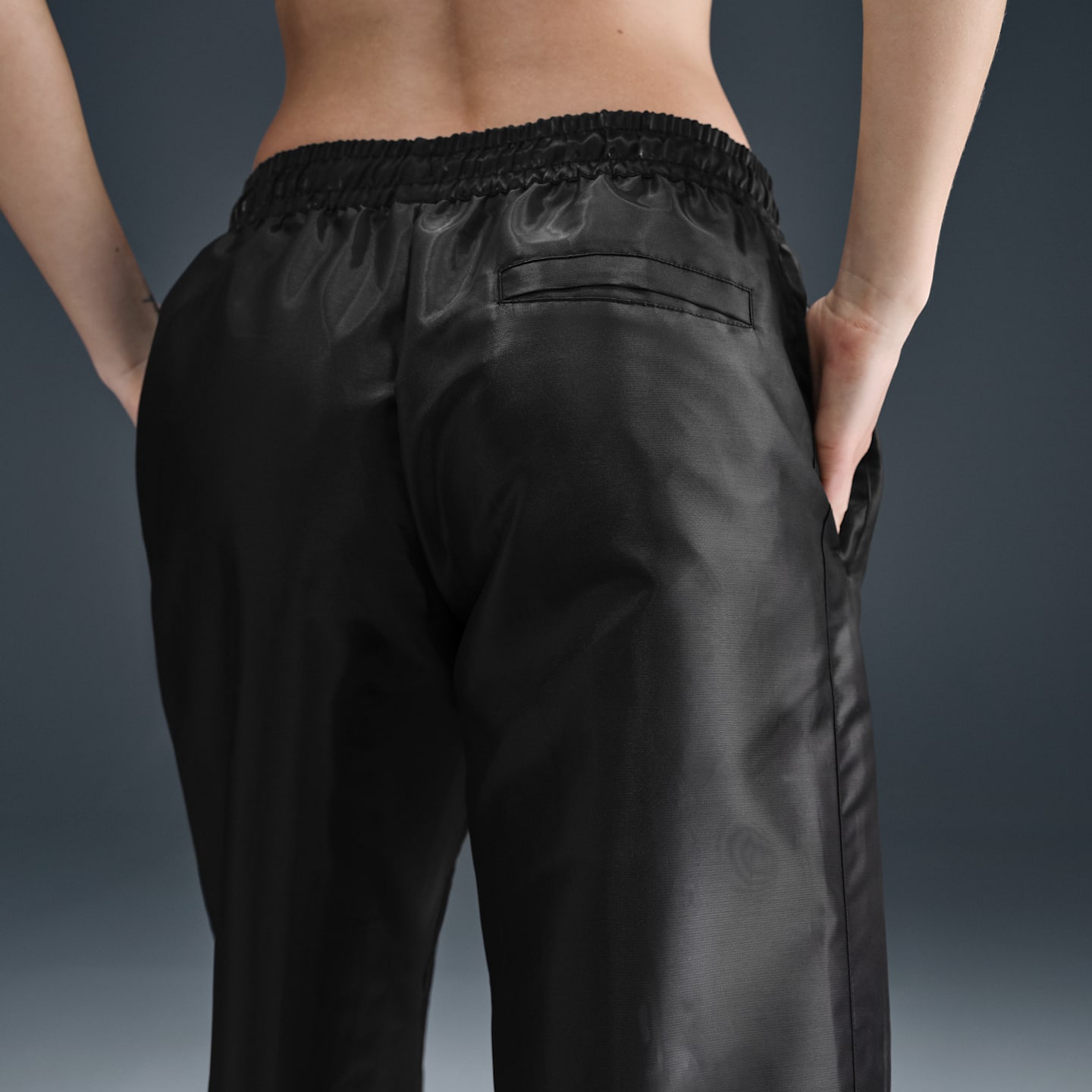 Женские брюки Nike Sportswear Windrunner Women's Shine Pants — фото 3