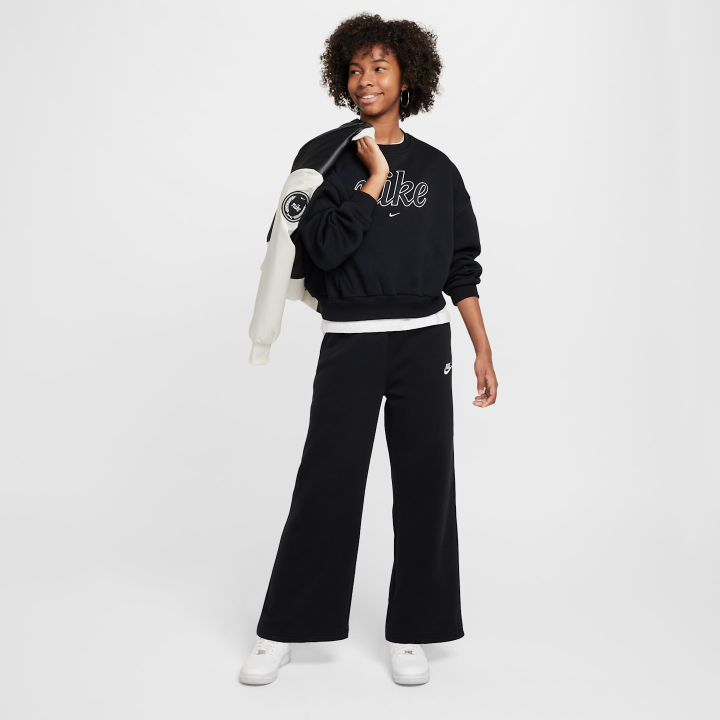 Детские брюки Nike Sportswear Club Fleece Girls' Wide-Leg Pants — фото 6