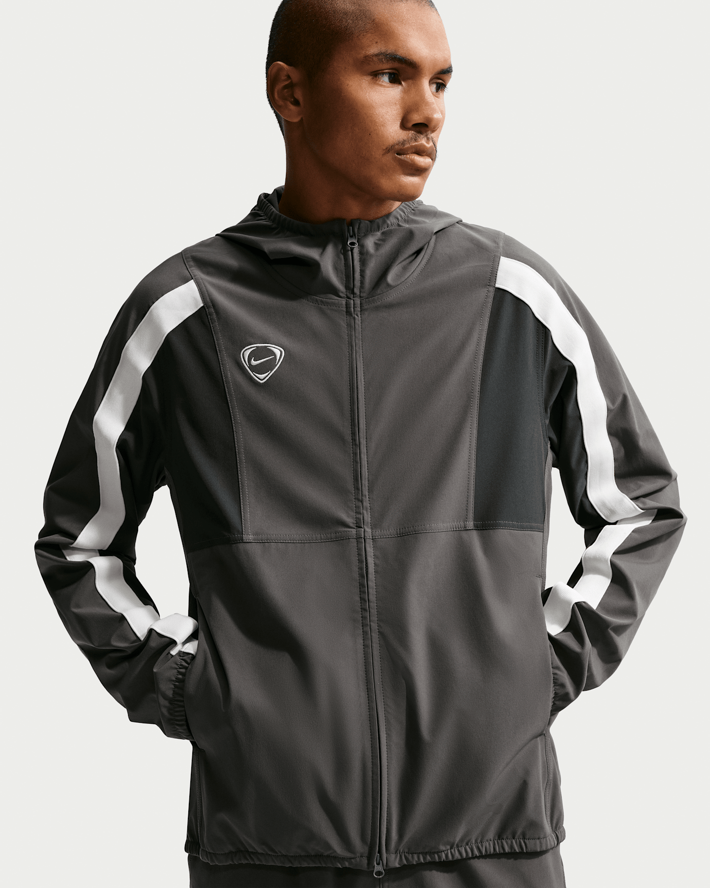 Мужские куртки Nike Energy Men's Repel Soccer Woven Jacket — фото 6