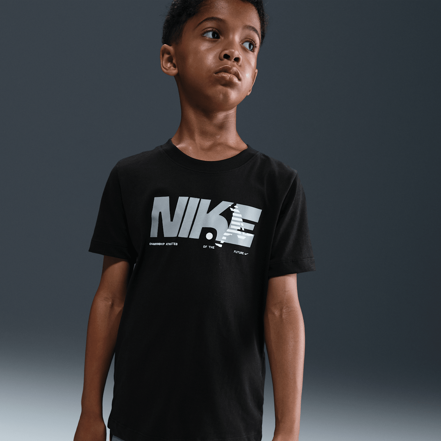 Детские футболки Nike Legend Big Kids' Dri-FIT T-Shirt — фото 1