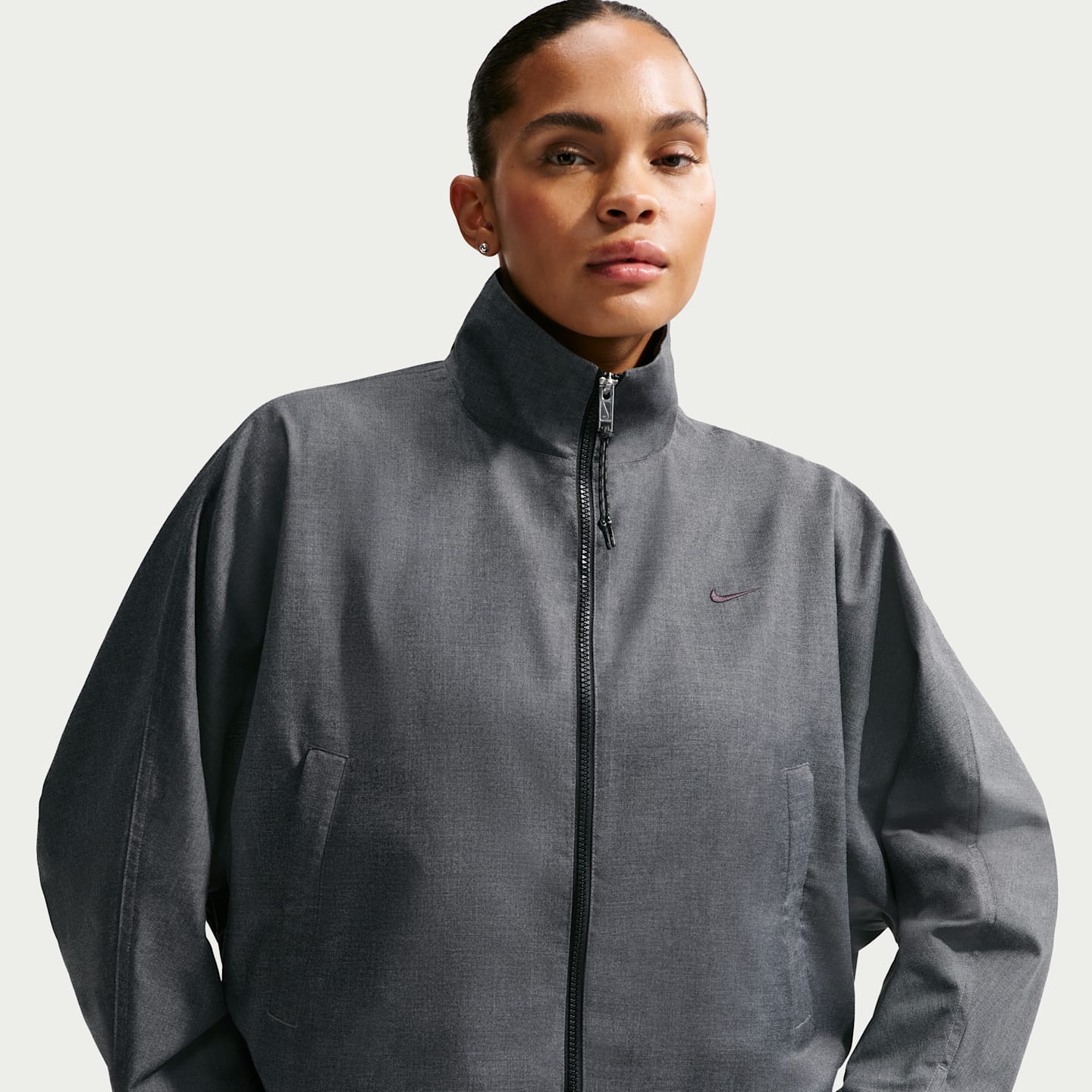 Женские куртки Nike Sportswear Women's Oversized Woven Jacket — фото 1