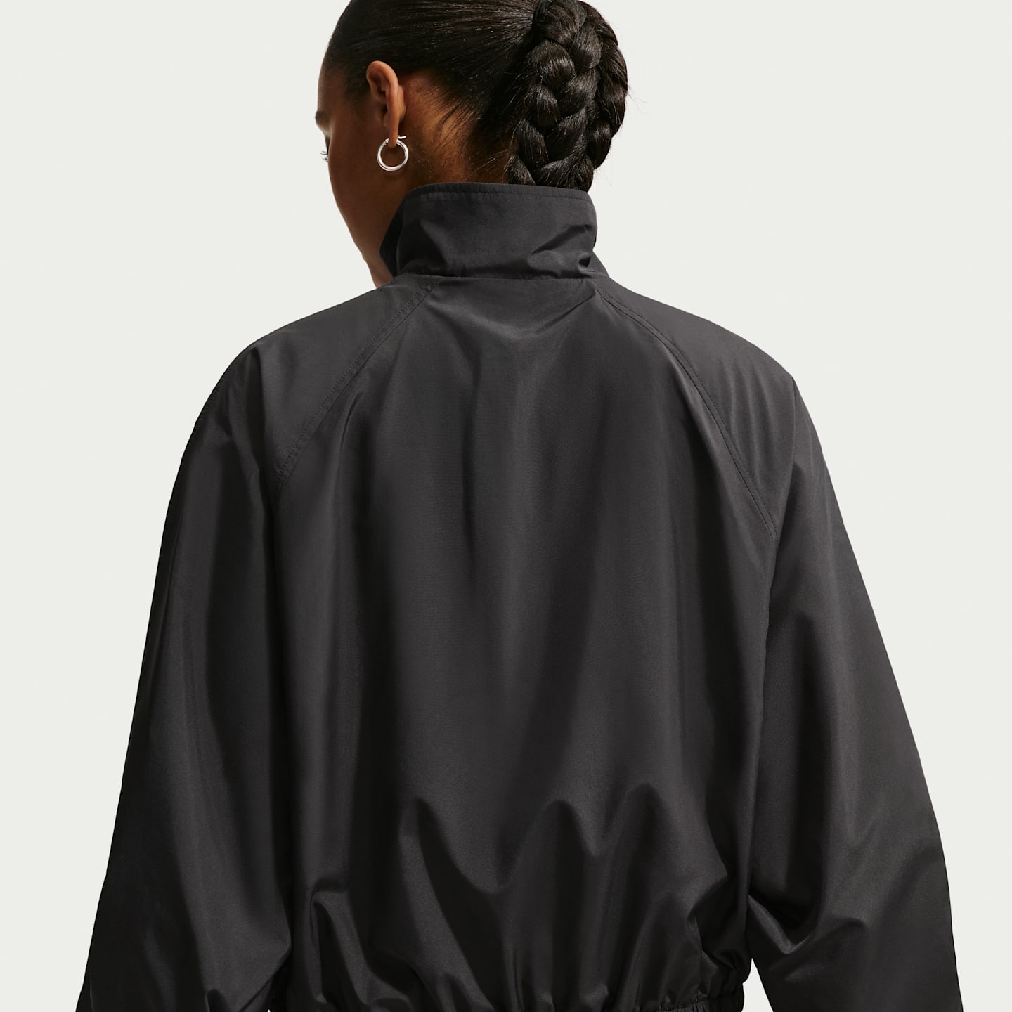 Женские куртки Nike Sportswear Women's Oversized UV Track Jacket — фото 2