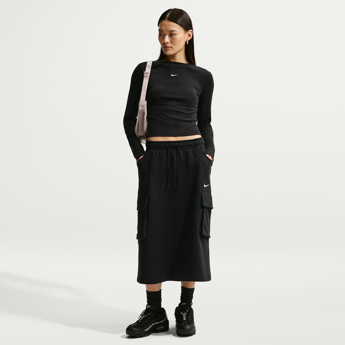 Женские юбки Nike Sportswear Phoenix Fleece Women's Cargo Midi Skirt — фото 1