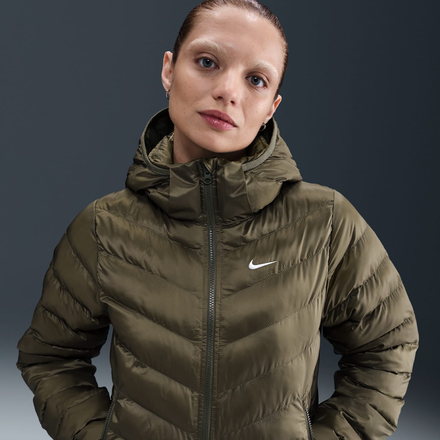 Женские кроссовки Nike Sportswear Windpuffer Women's Therma-FIT Hooded Puffer