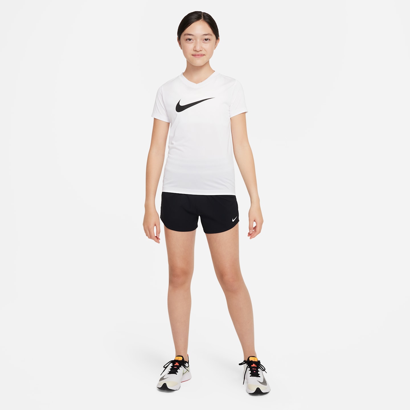 Детские шорты Nike One Big Kids' (Girls') Dri-FIT High-Waisted Woven Training Shorts — фото 7