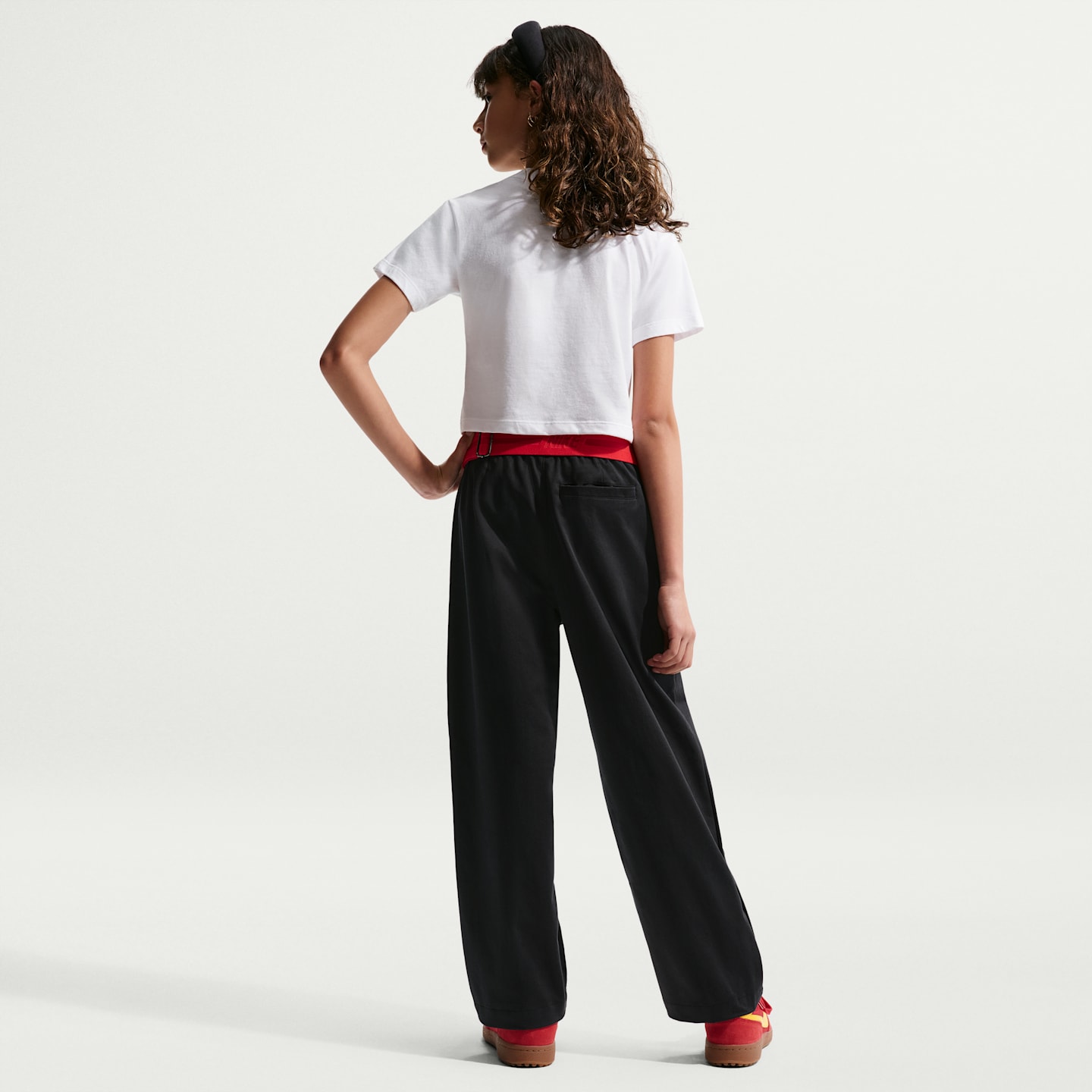 Детские брюки Nike Sportswear Club Big Kids' Woven Everyday Pants — фото 7