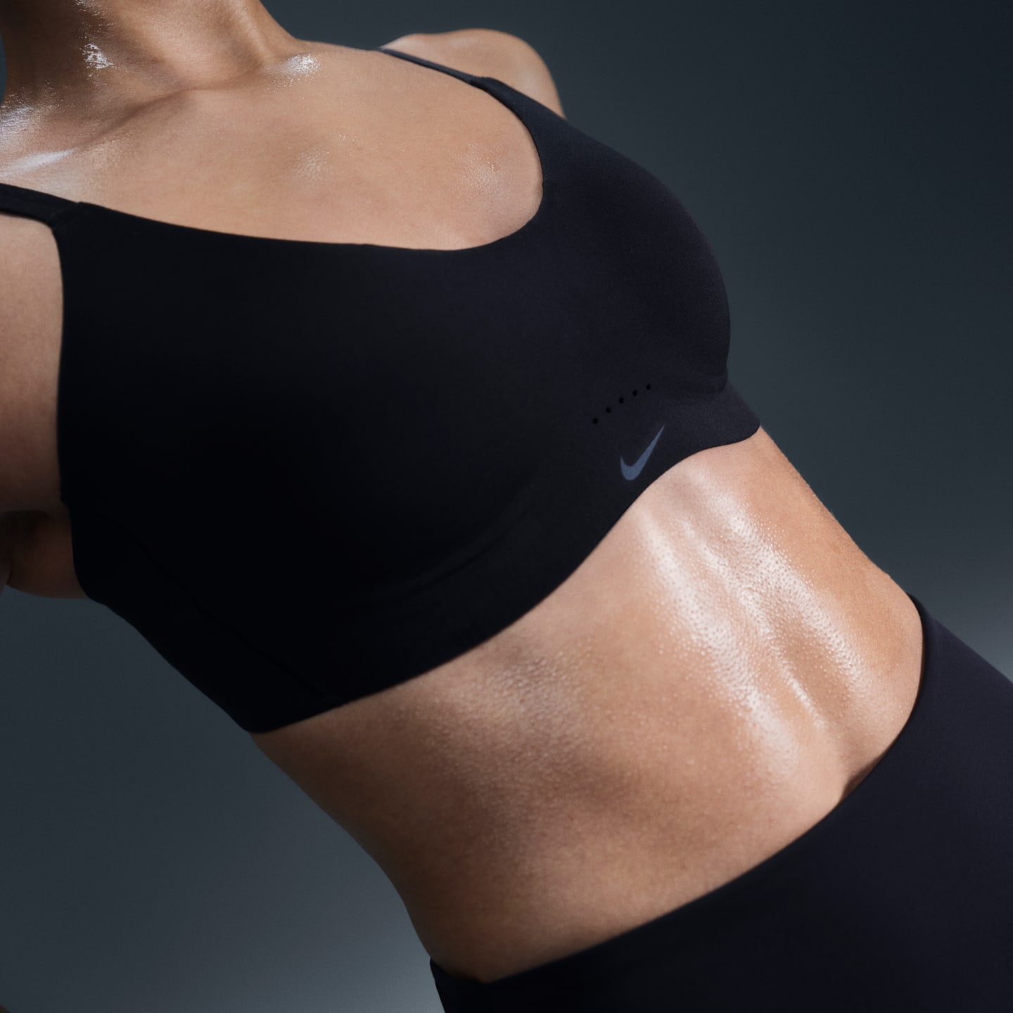 Спортивное бра Alate Minimalist Convertible, уплотнённая чашка — Nike — фото 7