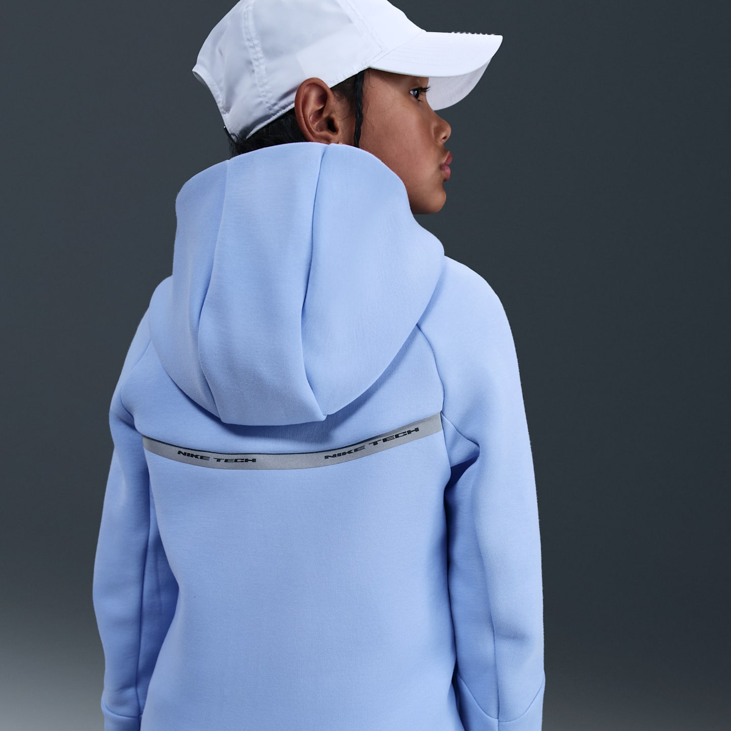 Детские худи Nike Sportswear Tech Fleece Big Kids' Full-Zip with Reflective Accents — фото 4