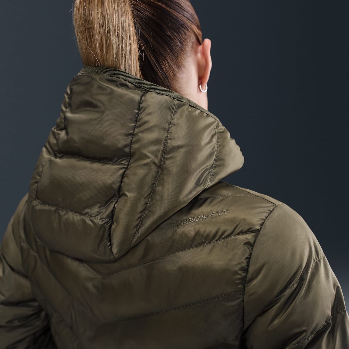 Женские кроссовки Nike Sportswear Windpuffer Women's Therma-FIT Hooded Puffer — фото 2