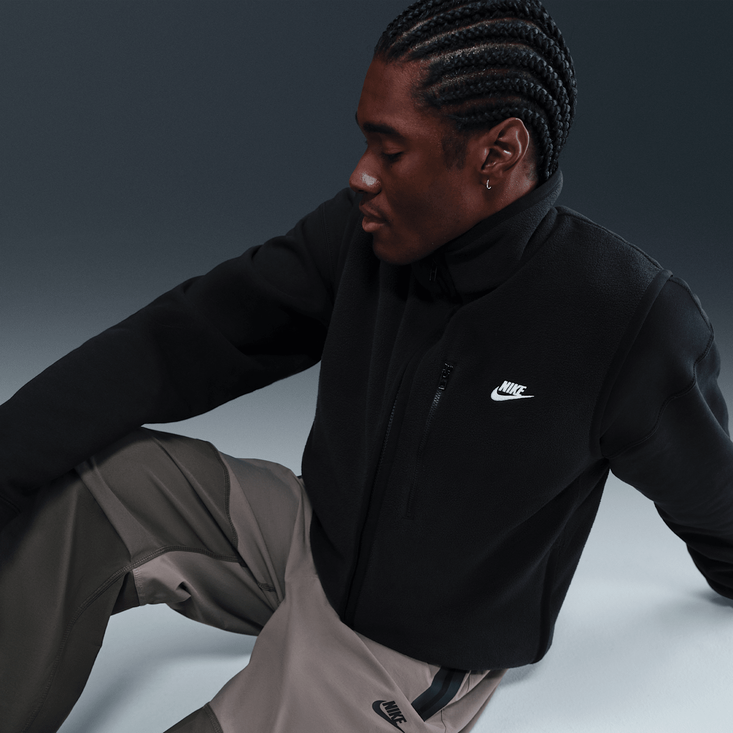 Мужские жилеты Nike Sportswear Club Men's Winterized Vest — фото 3