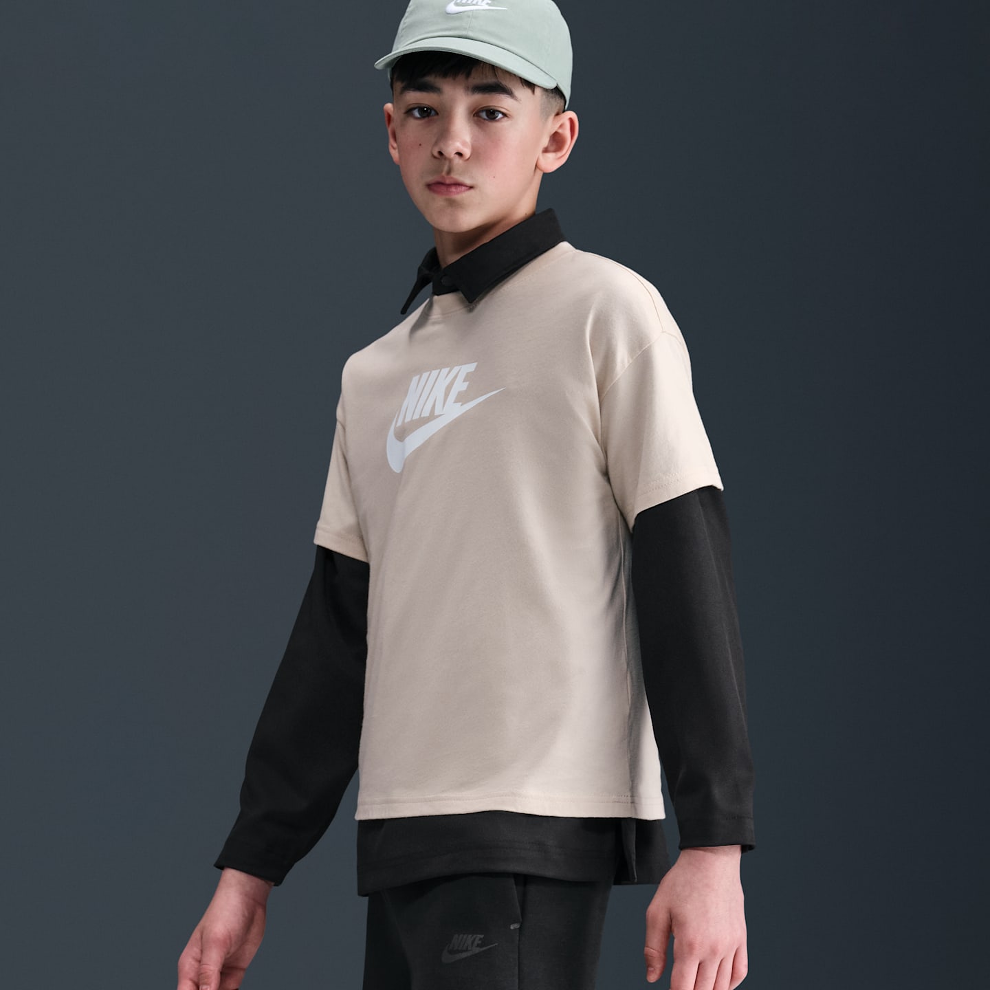 Детские шорты Nike Sportswear Tech Fleece Big Kids' (Boys') Shorts — фото 5