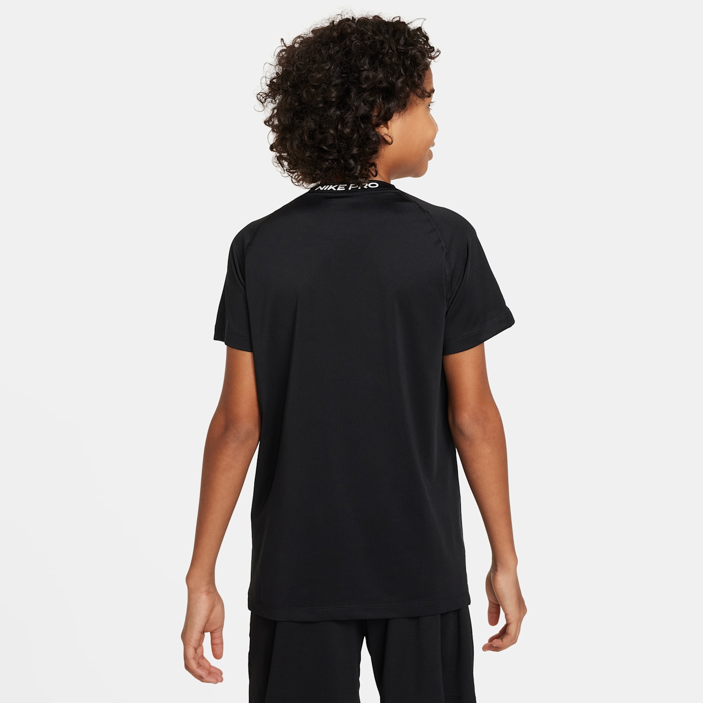 Детские топы Nike Pro Big Kids' (Boys') Dri-FIT Short-Sleeve Top — фото 2