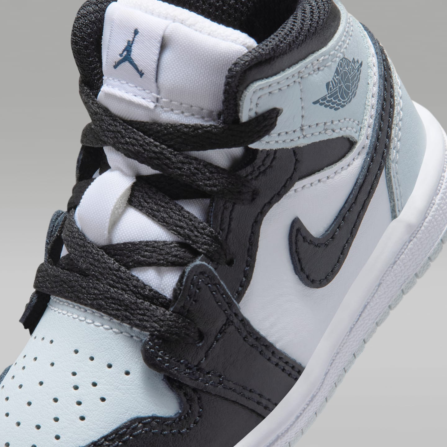 Детские кроссовки Jordan 1 Mid Baby/Toddler Shoes — фото 7