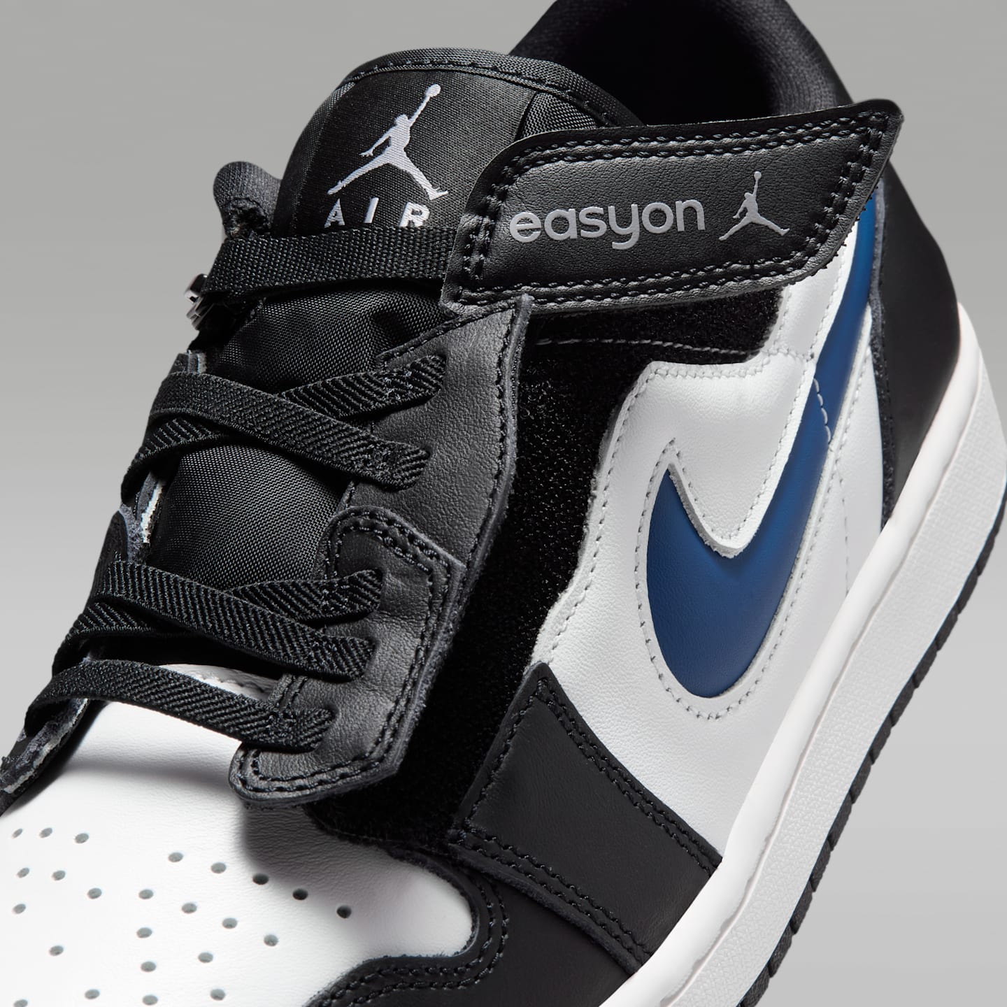 Мужские кроссовки Jordan Air Jordan 1 Low EasyOn Men's Shoes — фото 7