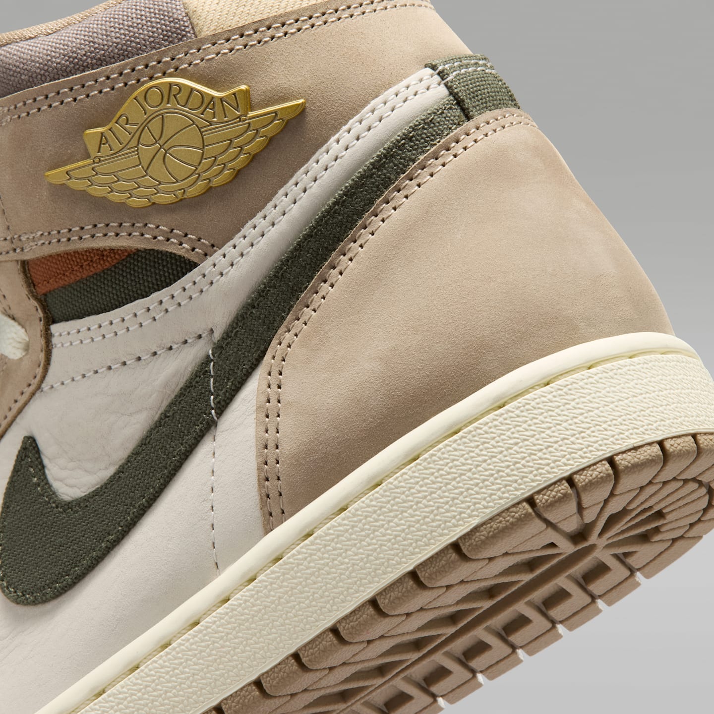 Женские кроссовки Jordan Air Jordan 1 High OG "Khaki" Women's Shoes — фото 8