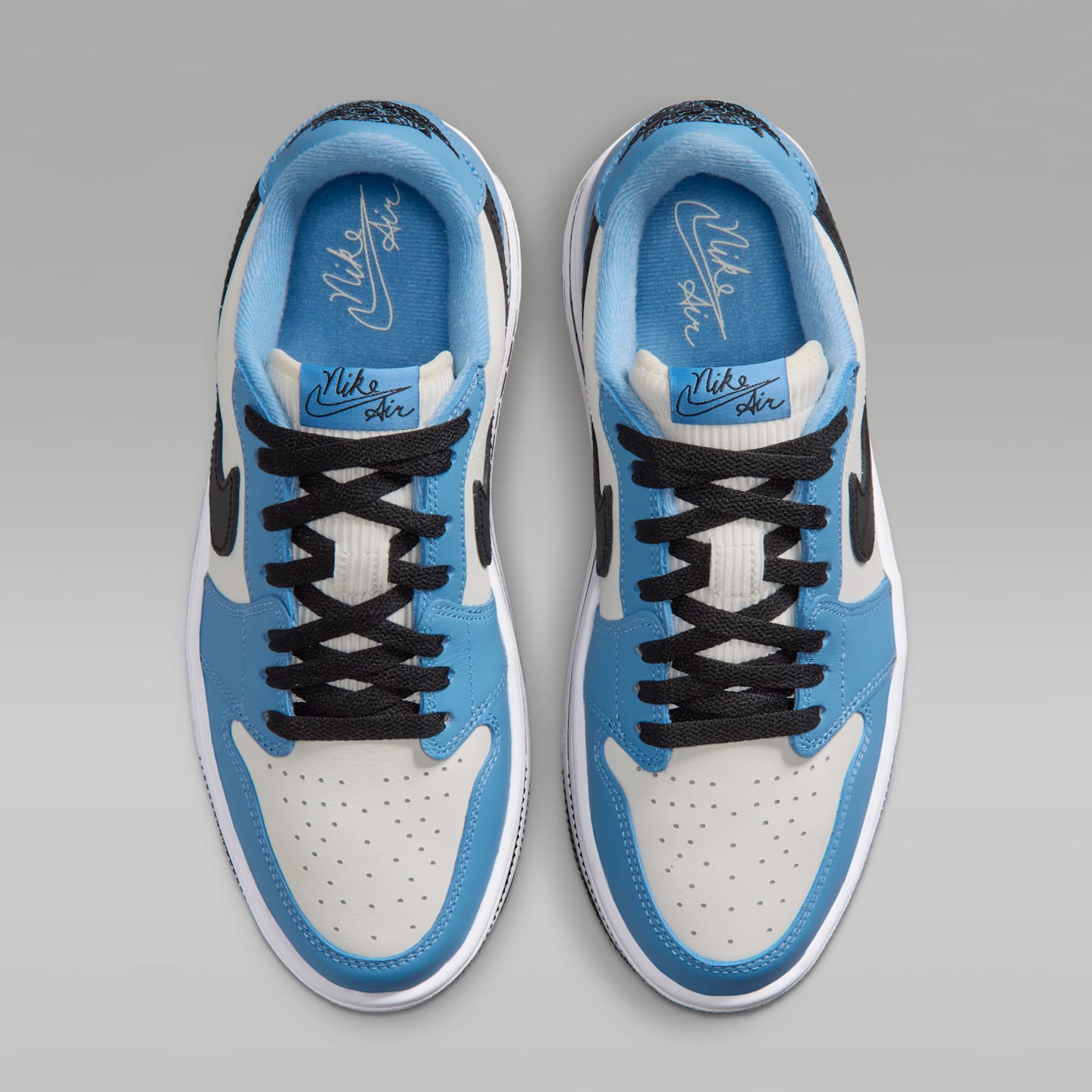 Женские кроссовки Jordan Air Jordan 1 Triple Stack Women's Shoes — фото 4